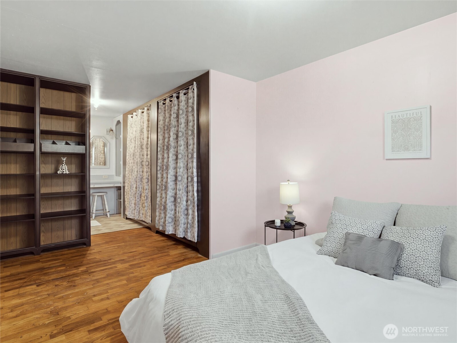 1501 N Huson Property Photo 19