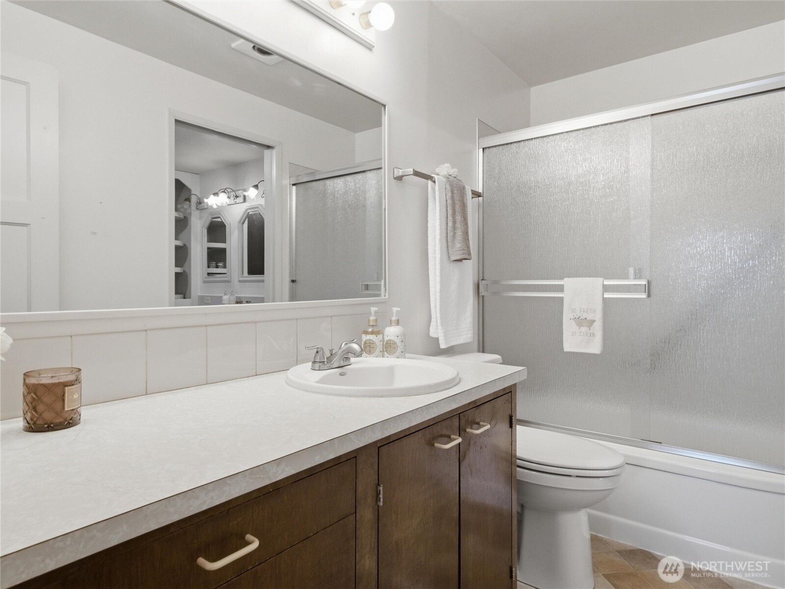 1501 N Huson Property Photo 22
