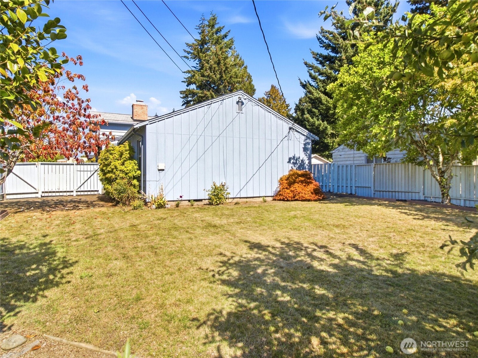 1501 N Huson Property Photo 34