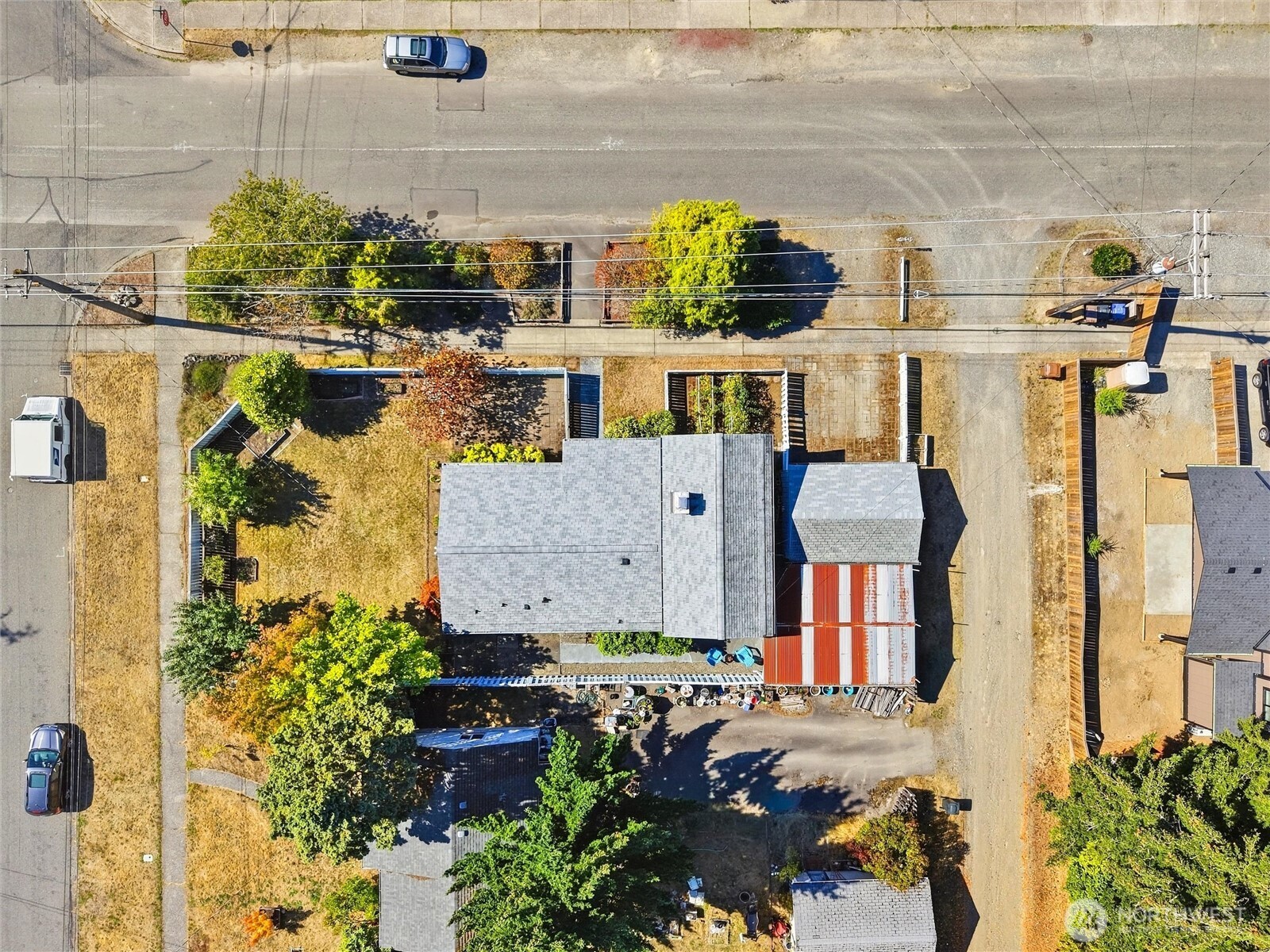 1501 N Huson Property Photo 39