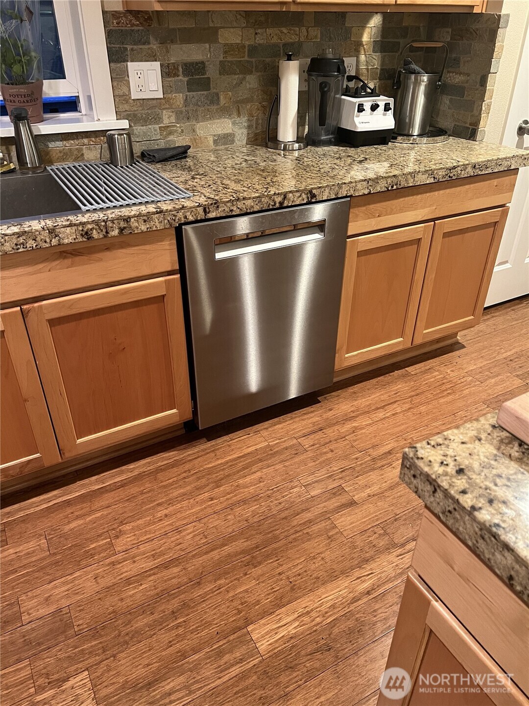 1822 27th Avenue Property Photo 8