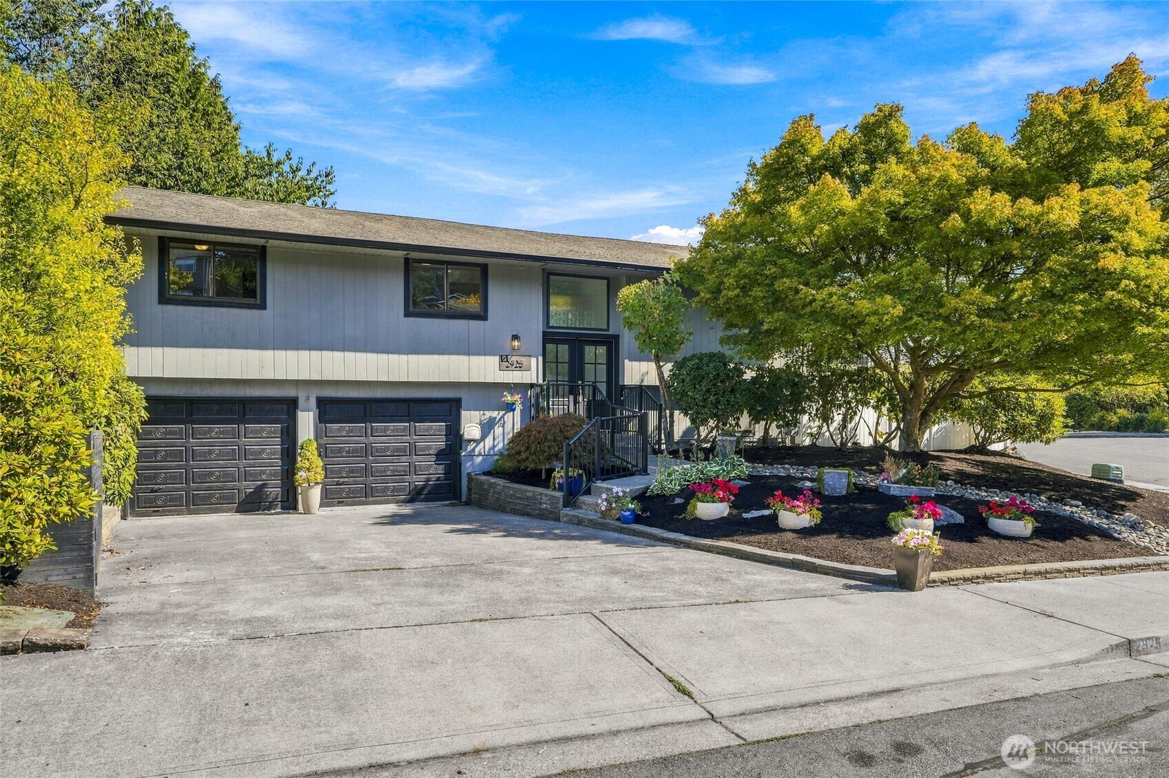 2925 Panaview Blvd Property Photo 3