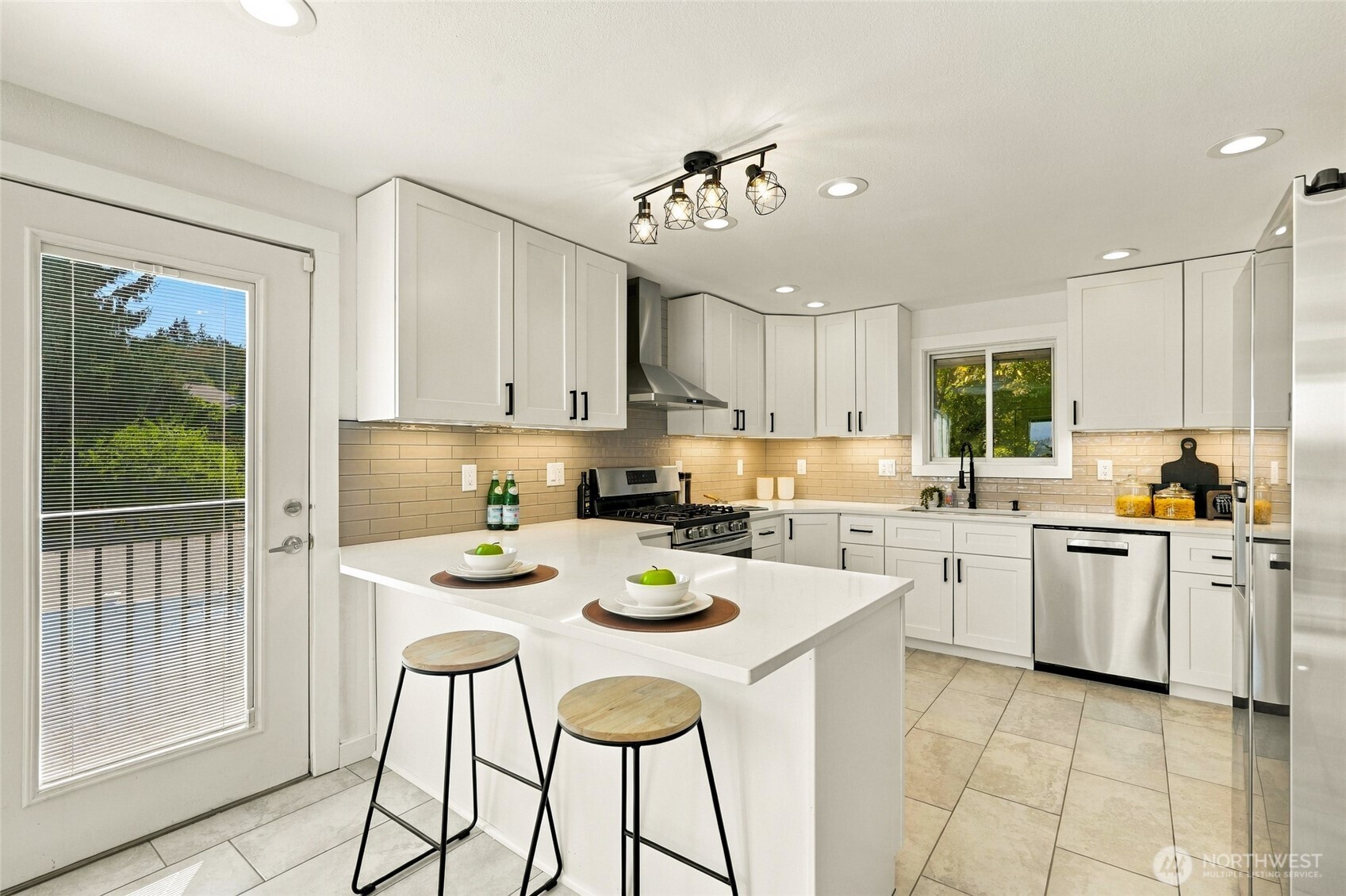 2925 Panaview Blvd Property Photo 11