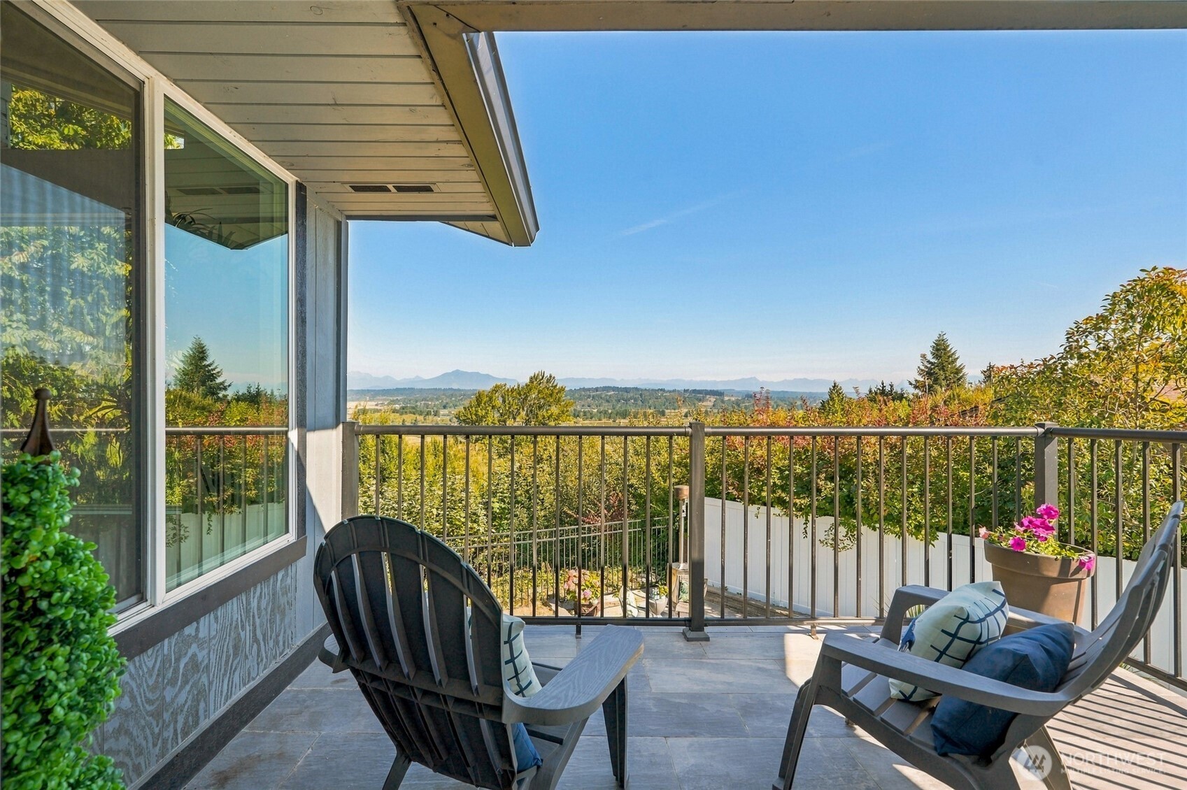 2925 Panaview Blvd Property Photo 18