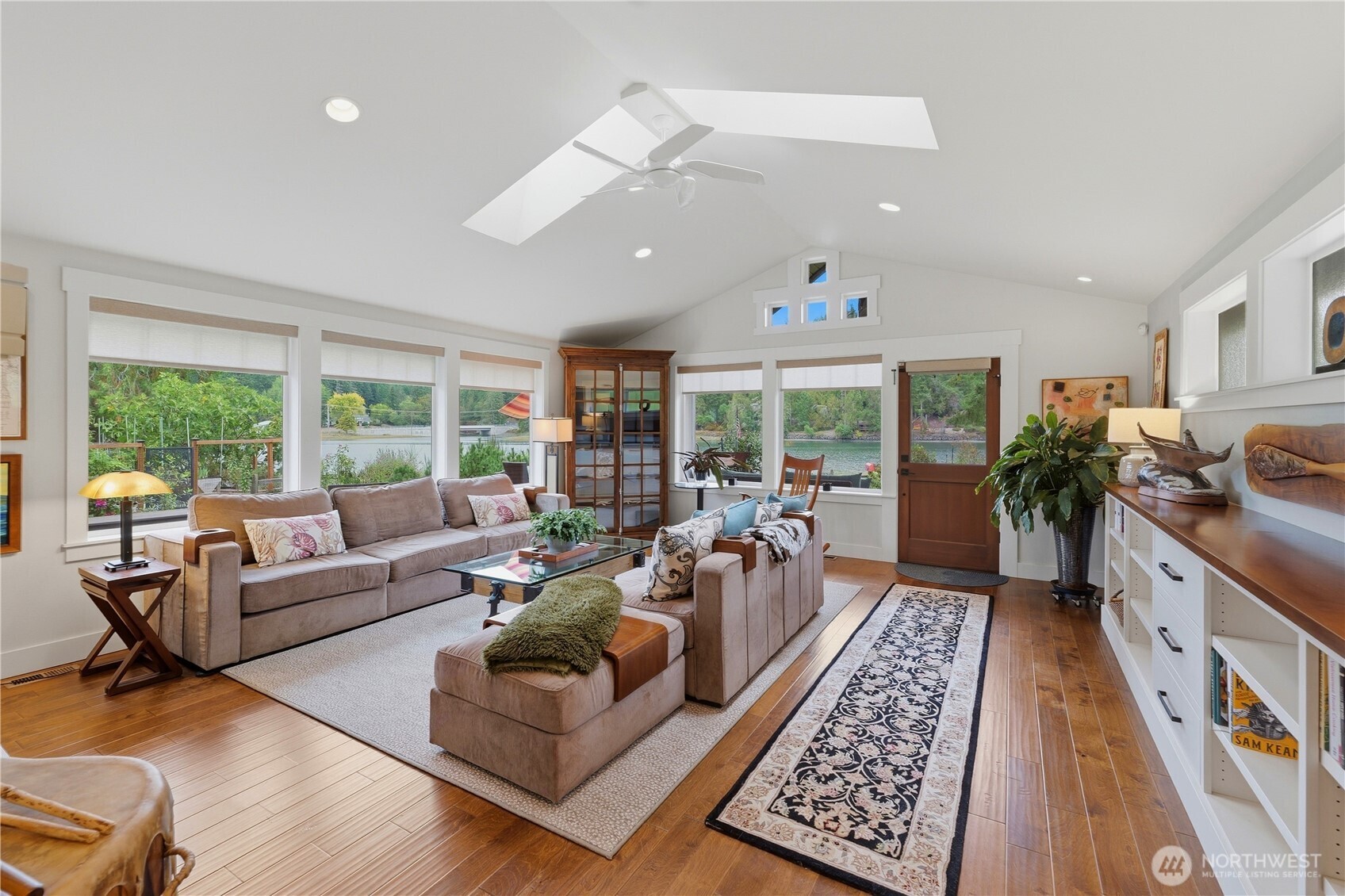 9312 Glencove Road Property Photo 3