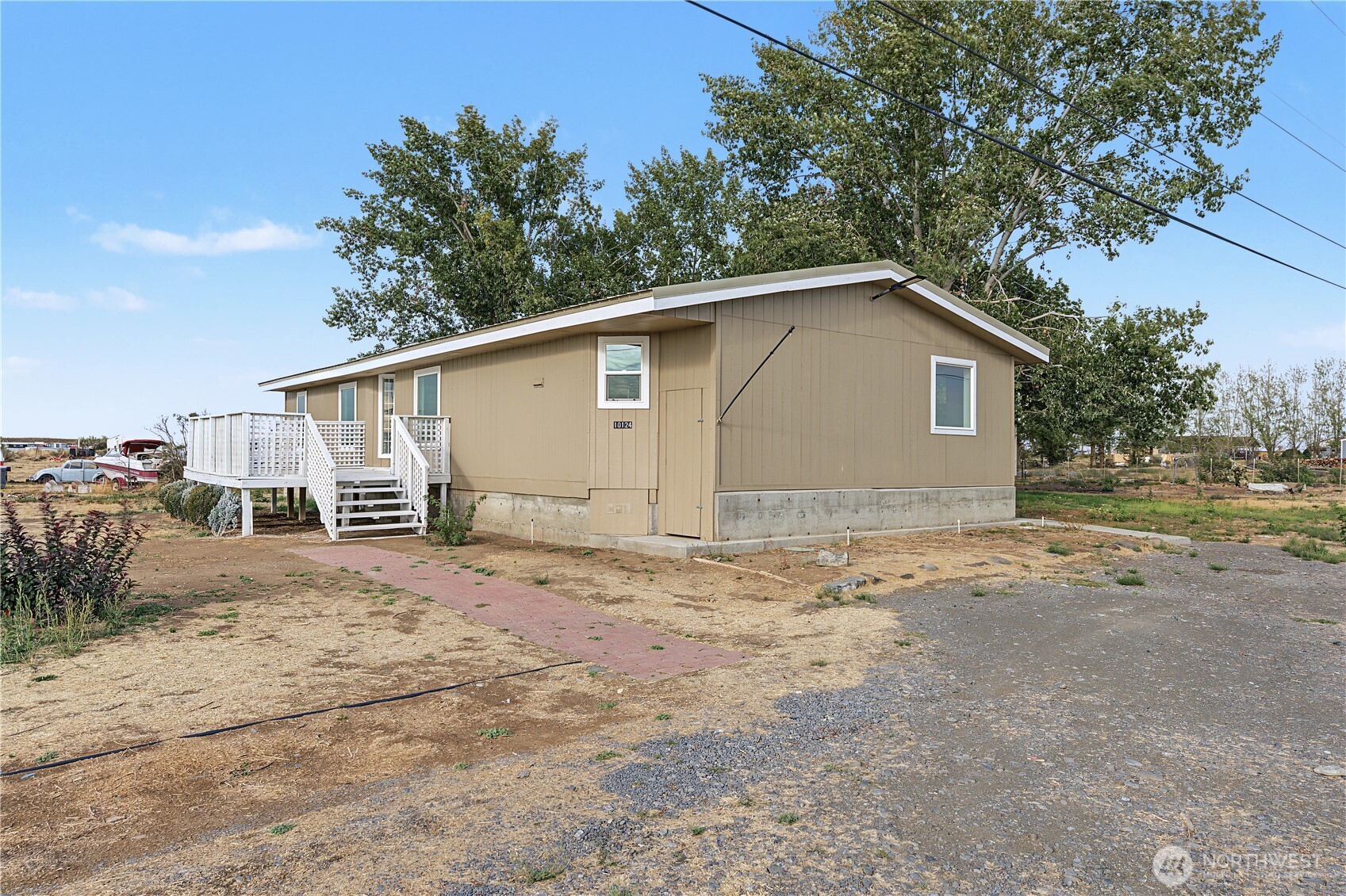 10124 Ne Rd 16 Property Photo 1