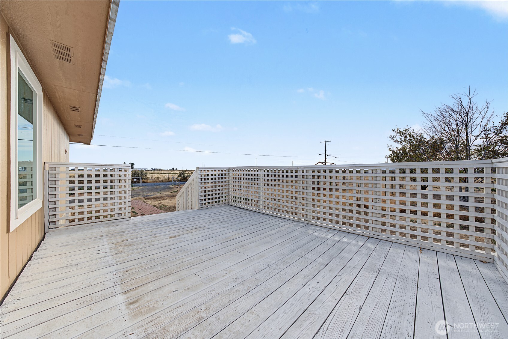 10124 Ne Rd 16 Property Photo 3