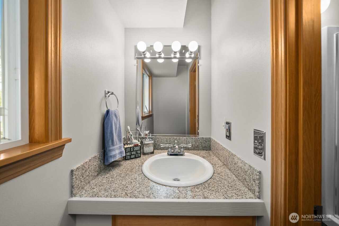 4984 31st Street Property Photo 18