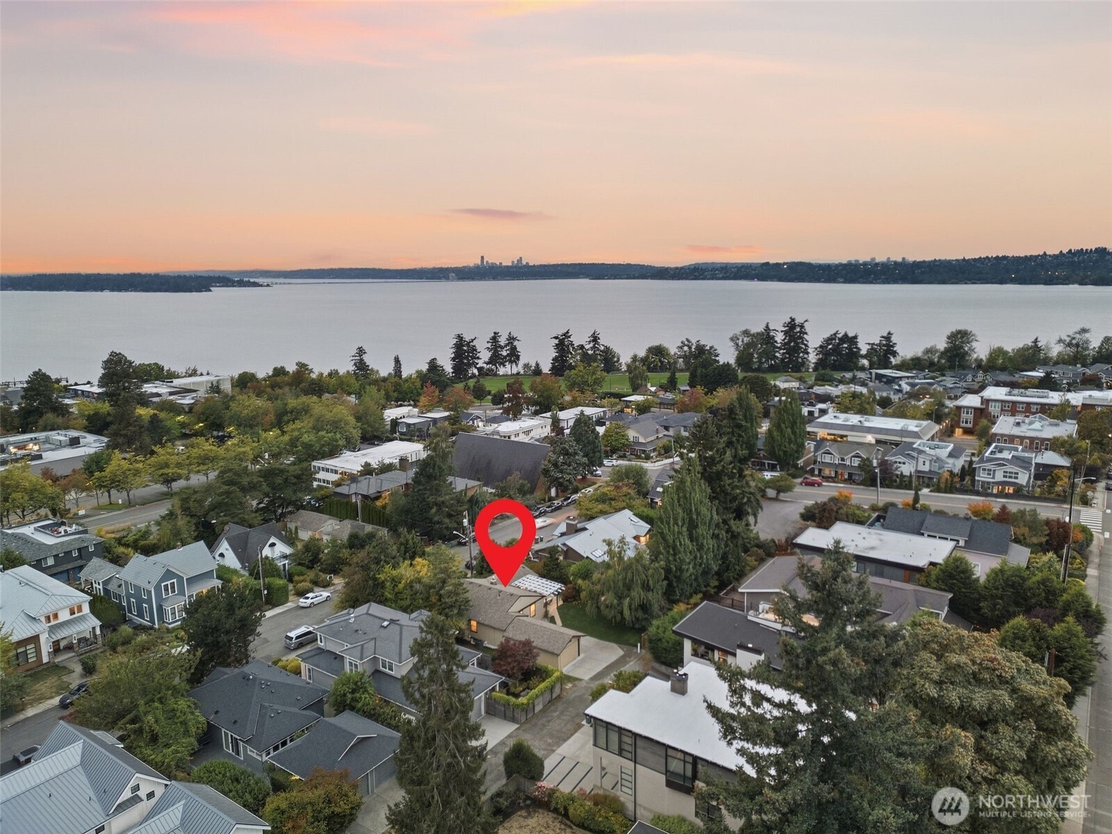 124 6th Avenue Property Photo 4