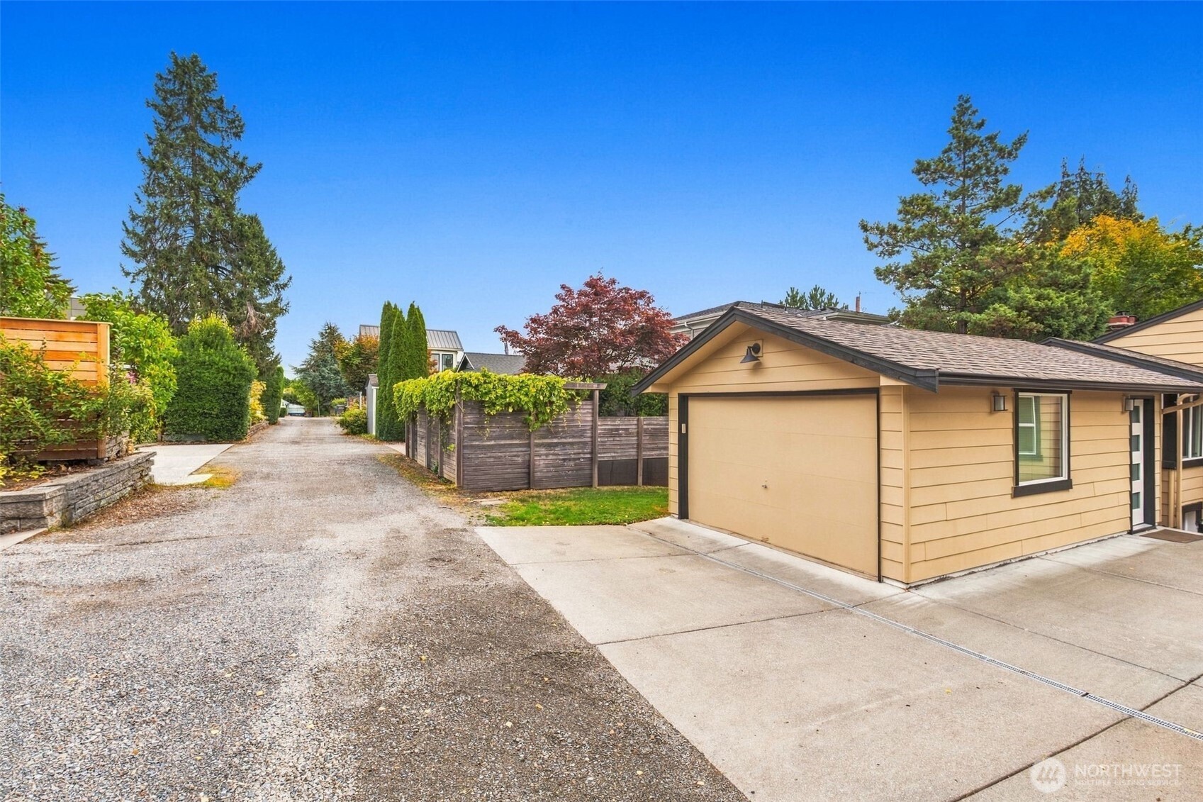 124 6th Avenue Property Photo 37