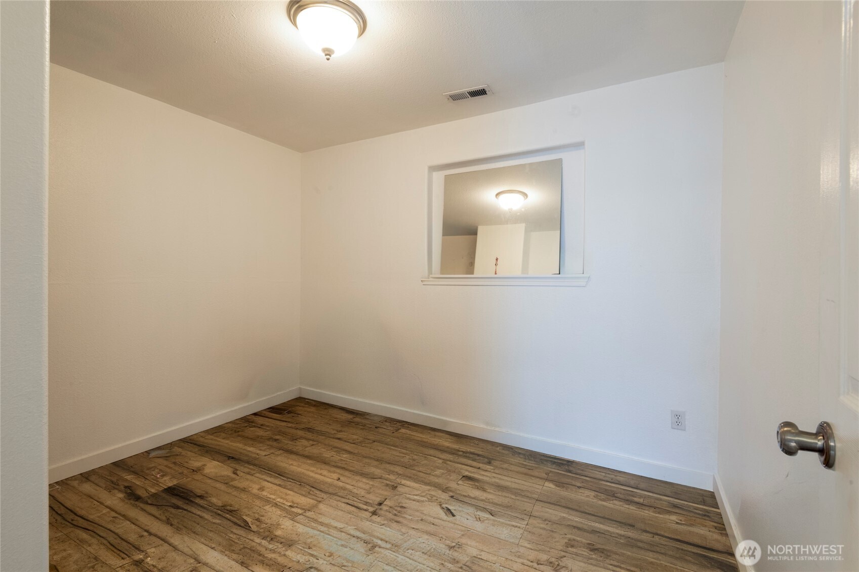 514 Richmond Avenue Property Photo 9