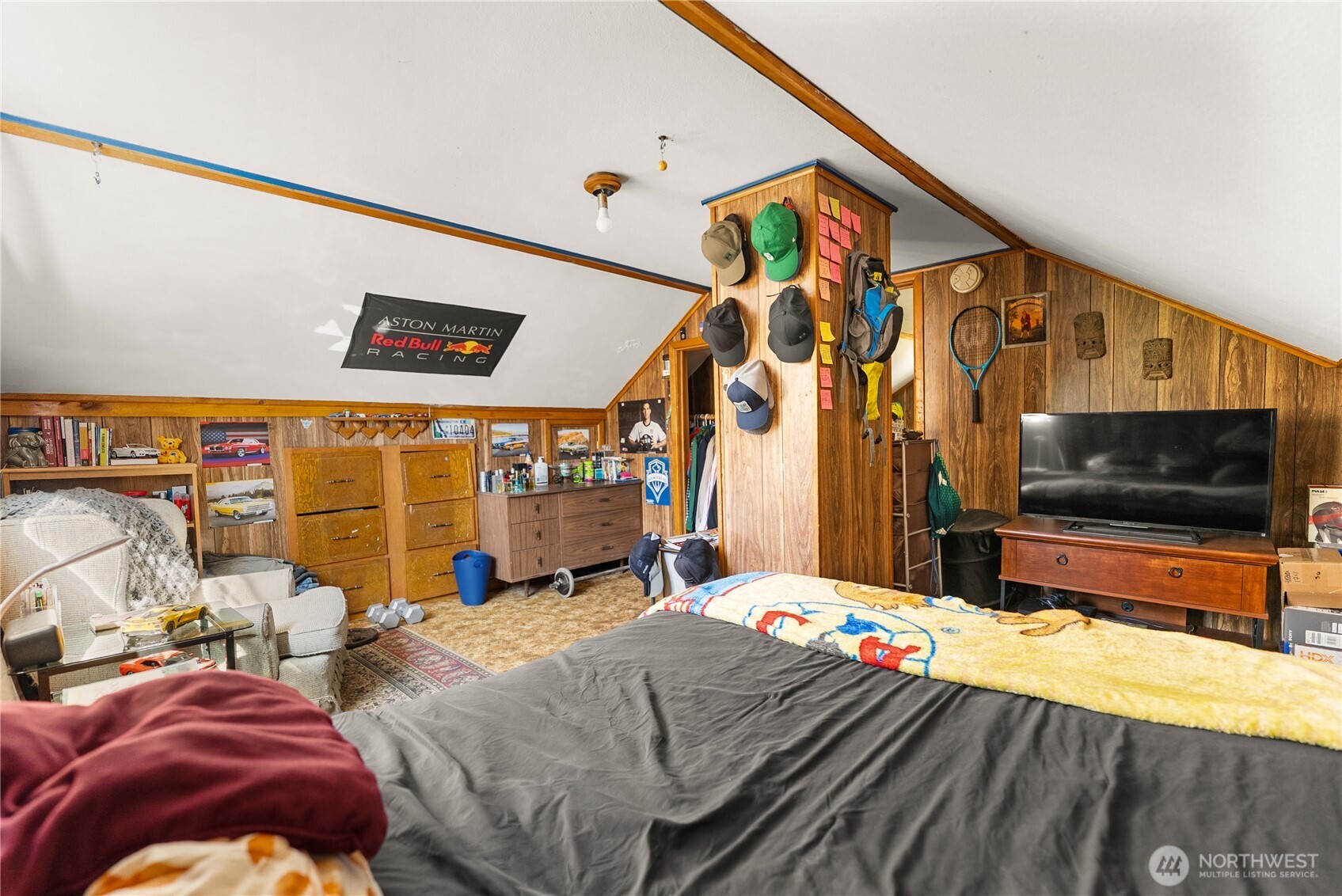 234 Castle Avenue Property Photo 23
