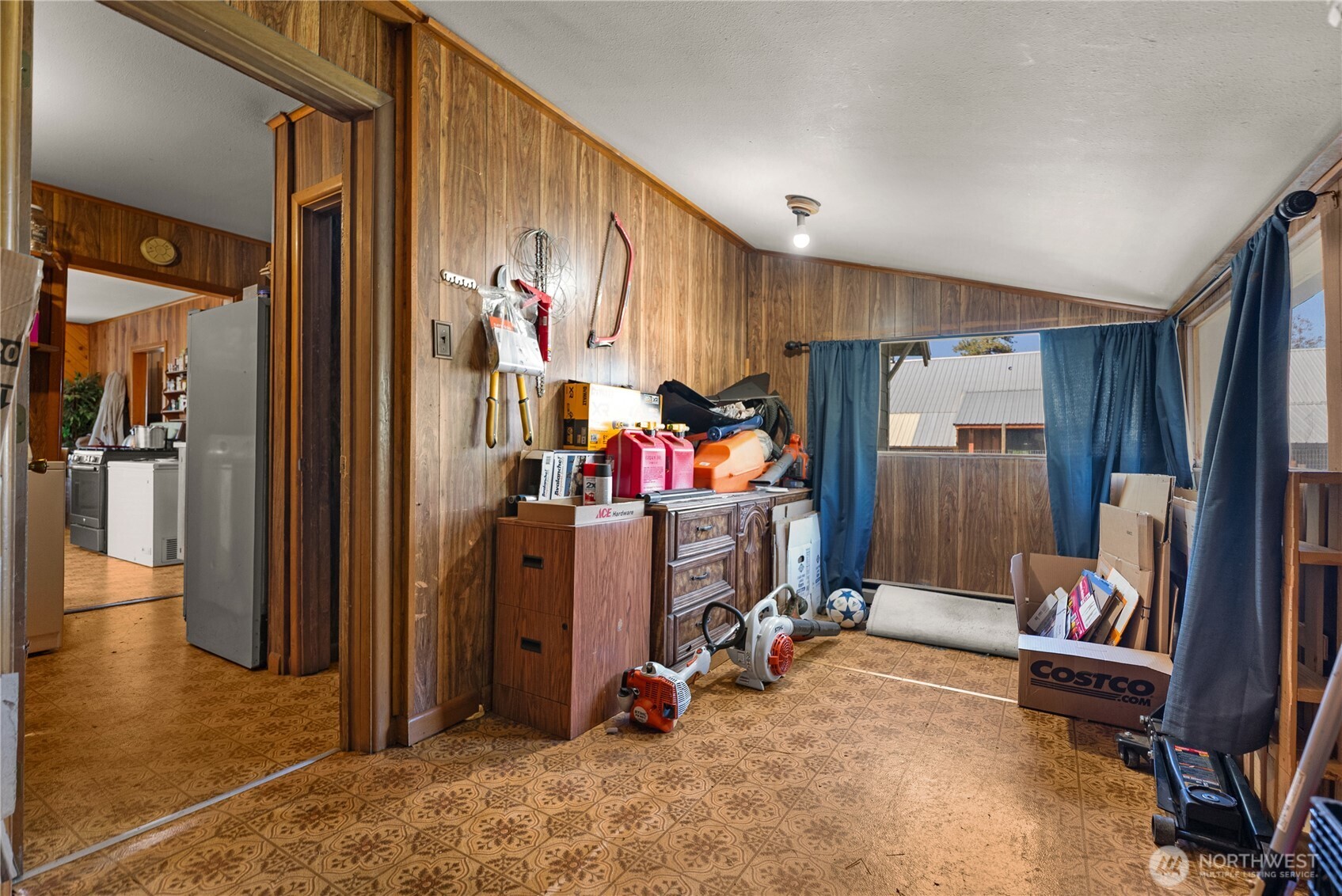 234 Castle Avenue Property Photo 24