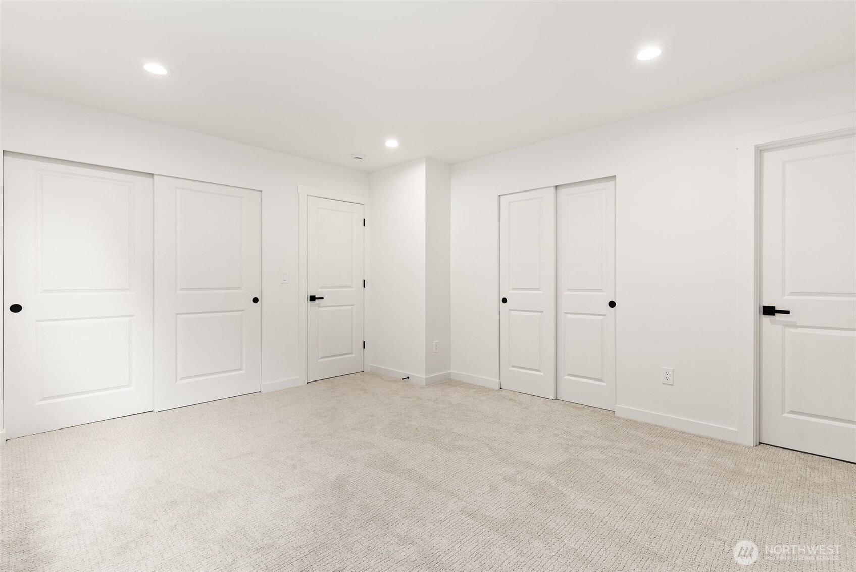 13807 Pinehurst Lane Property Photo 20