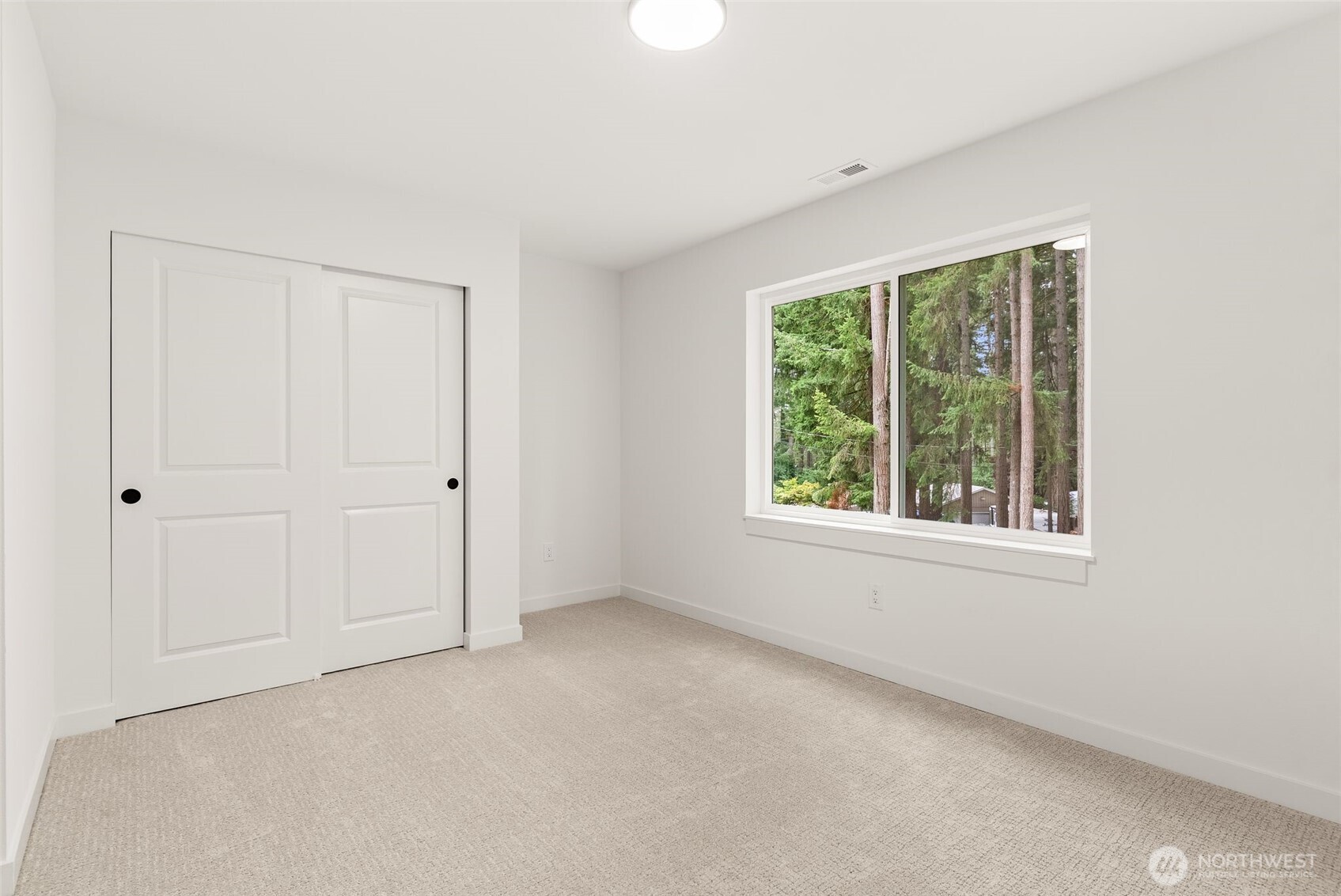 13807 Pinehurst Lane Property Photo 24