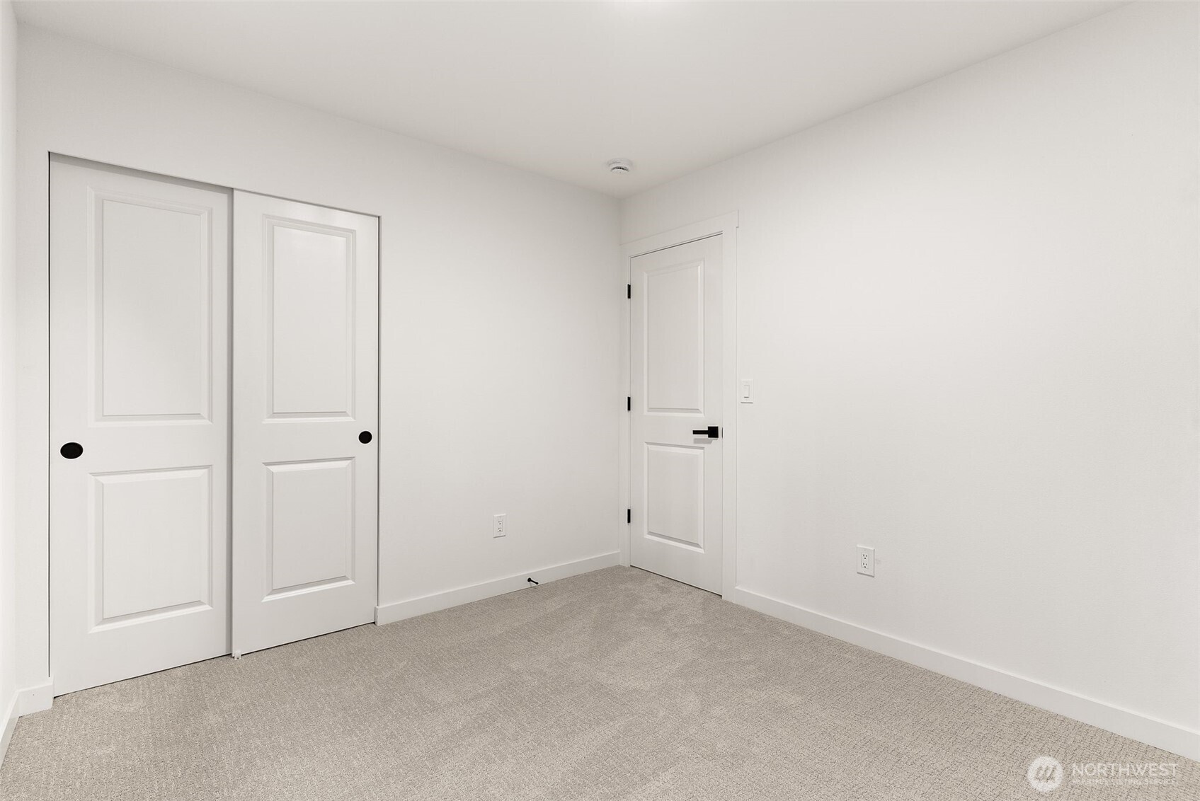 13807 Pinehurst Lane Property Photo 27