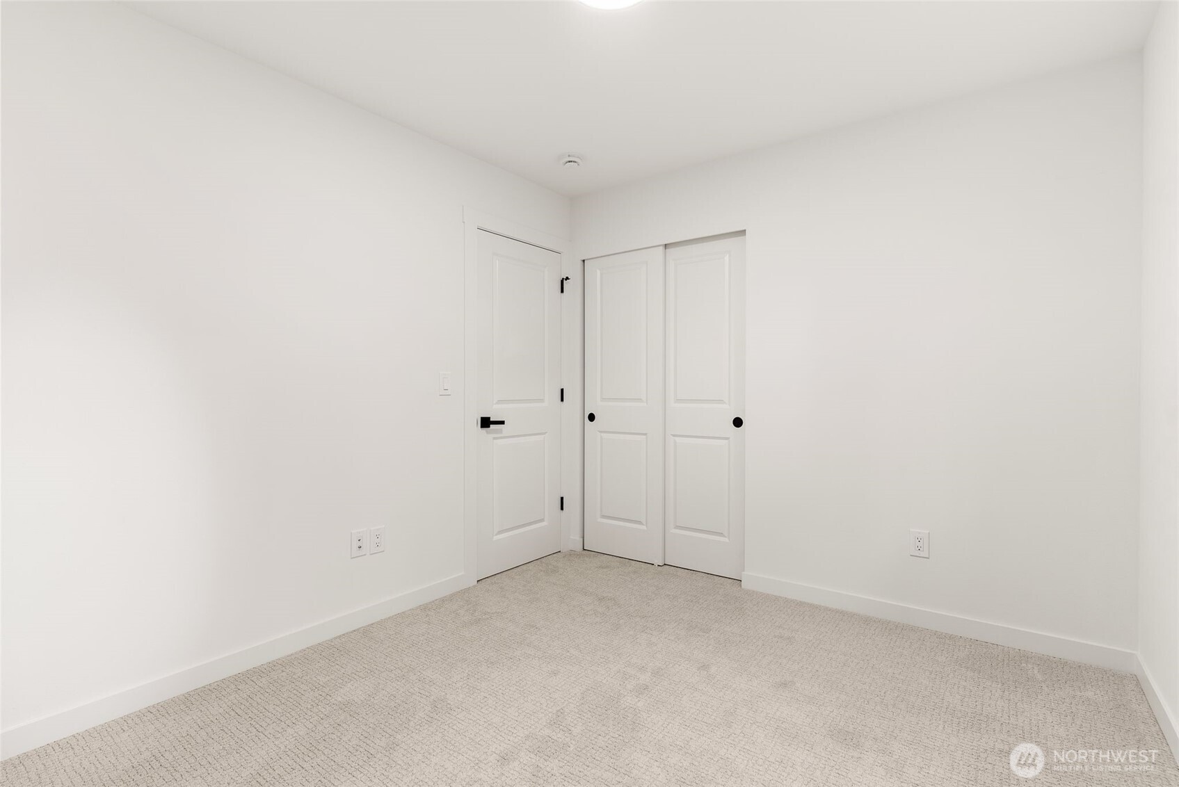 13807 Pinehurst Lane Property Photo 29