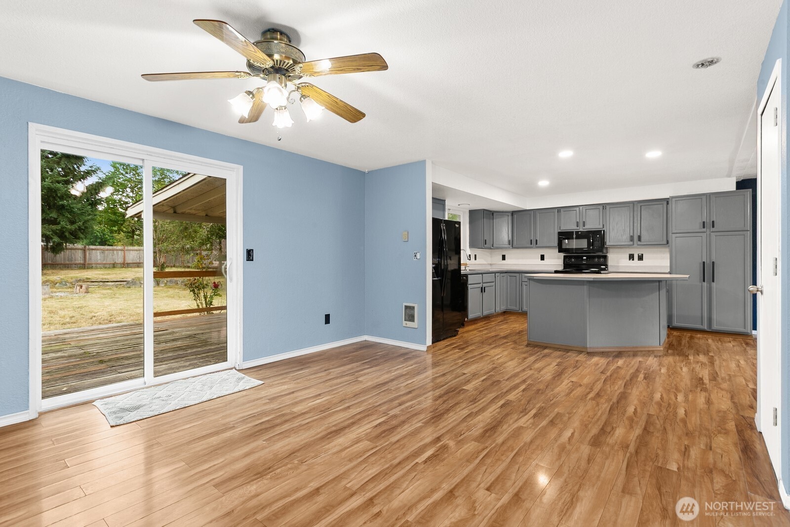 16231 84th Ct Se Property Photo 5