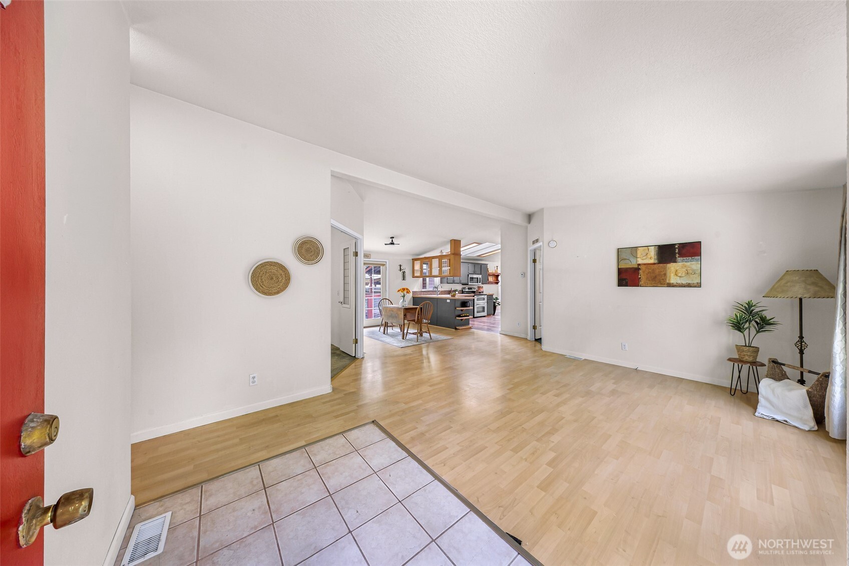 7749 Shannon Way Property Photo 5