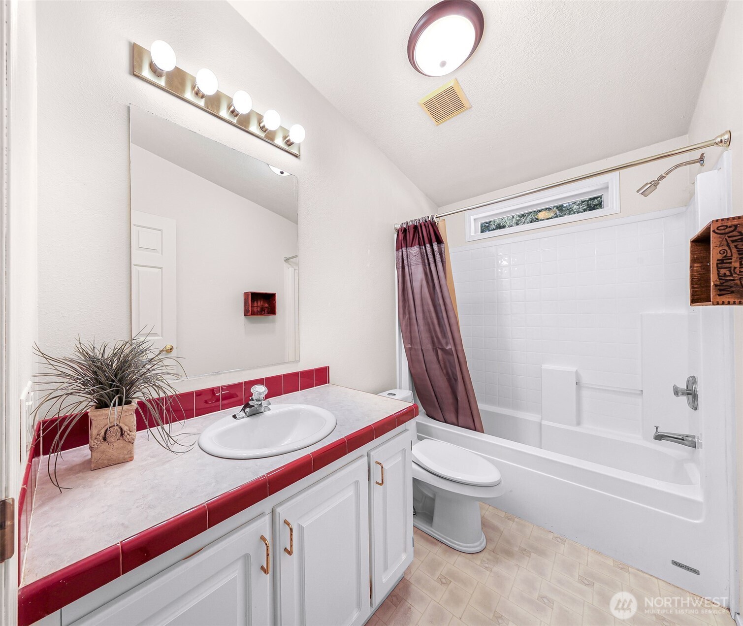7749 Shannon Way Property Photo 28
