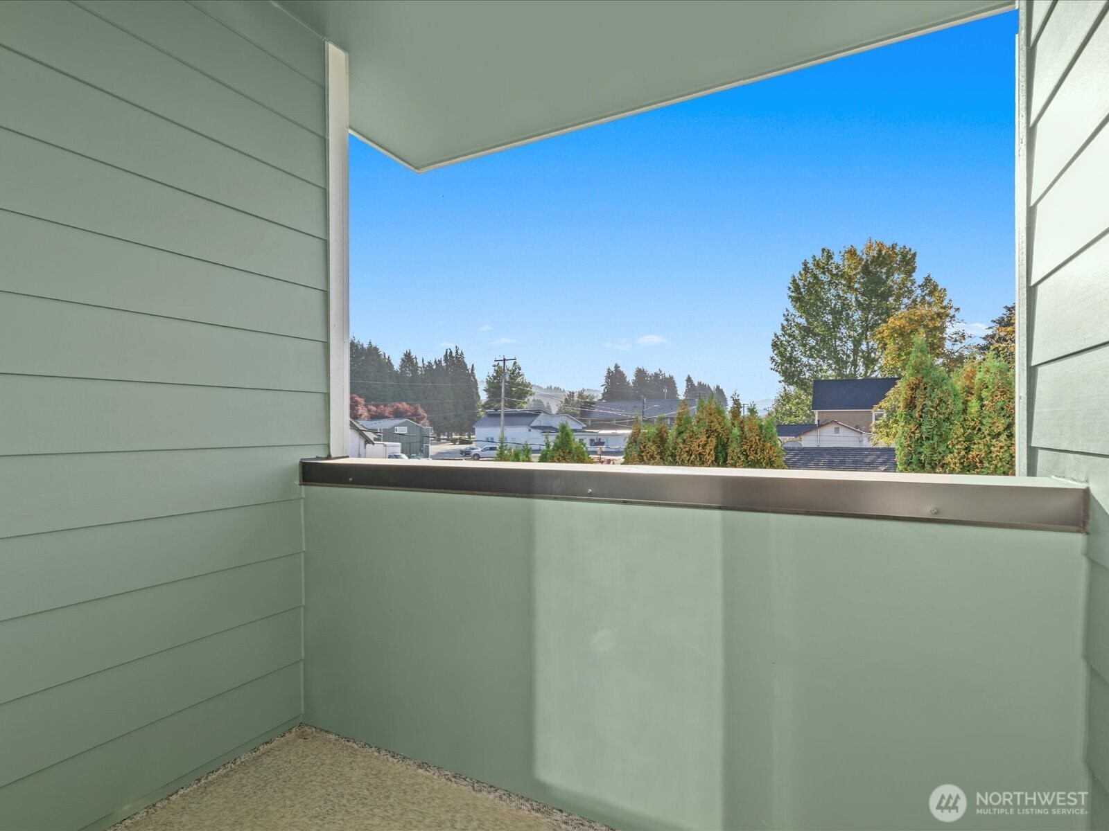 215 Corrin Avenue C Property Photo 17