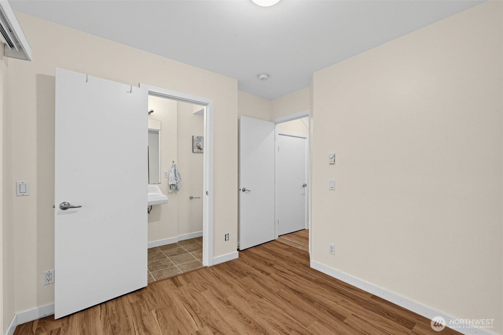 3014 Ne 140th Street B Property Photo 7