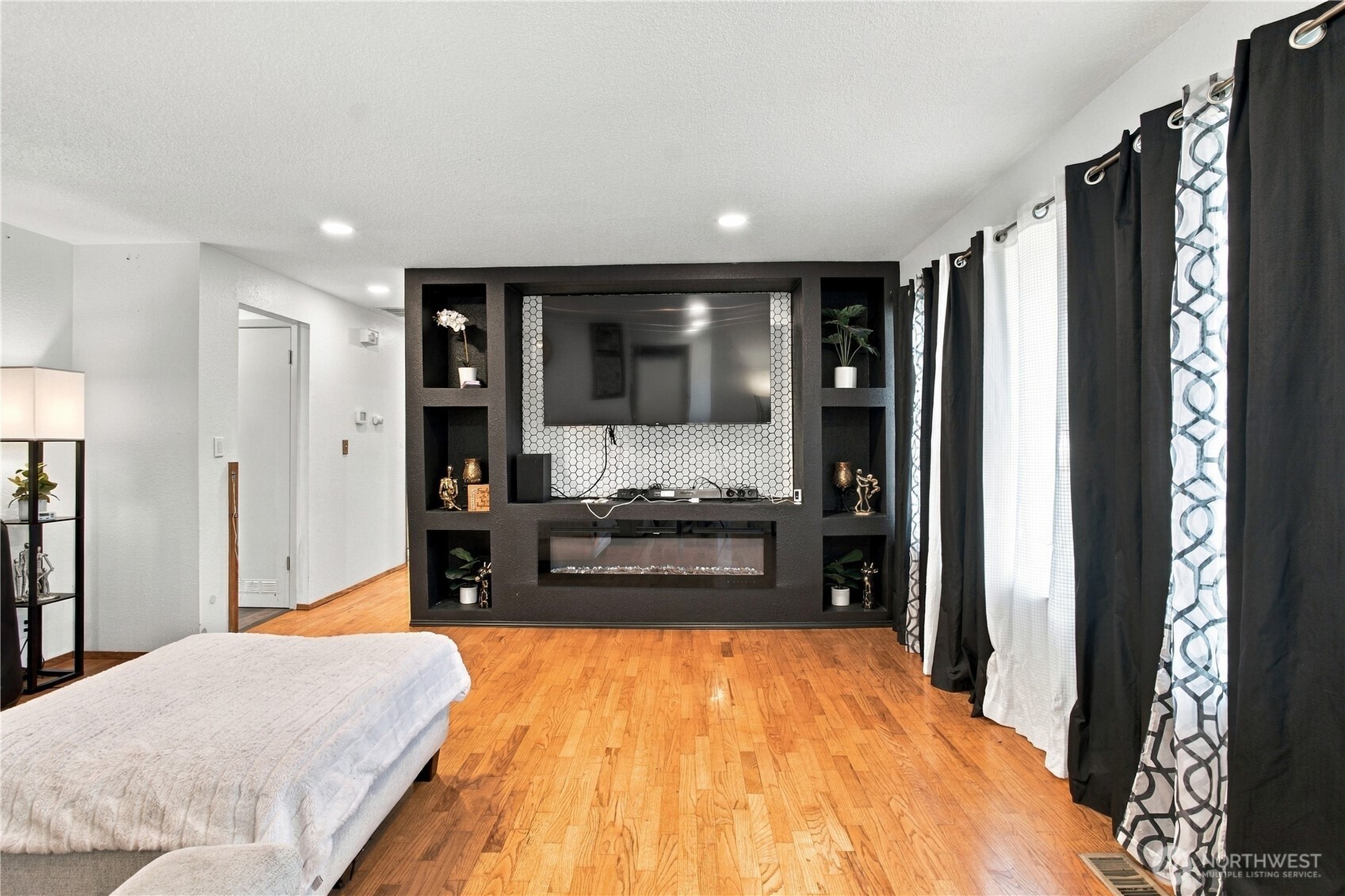 1318 28th Street Property Photo 27
