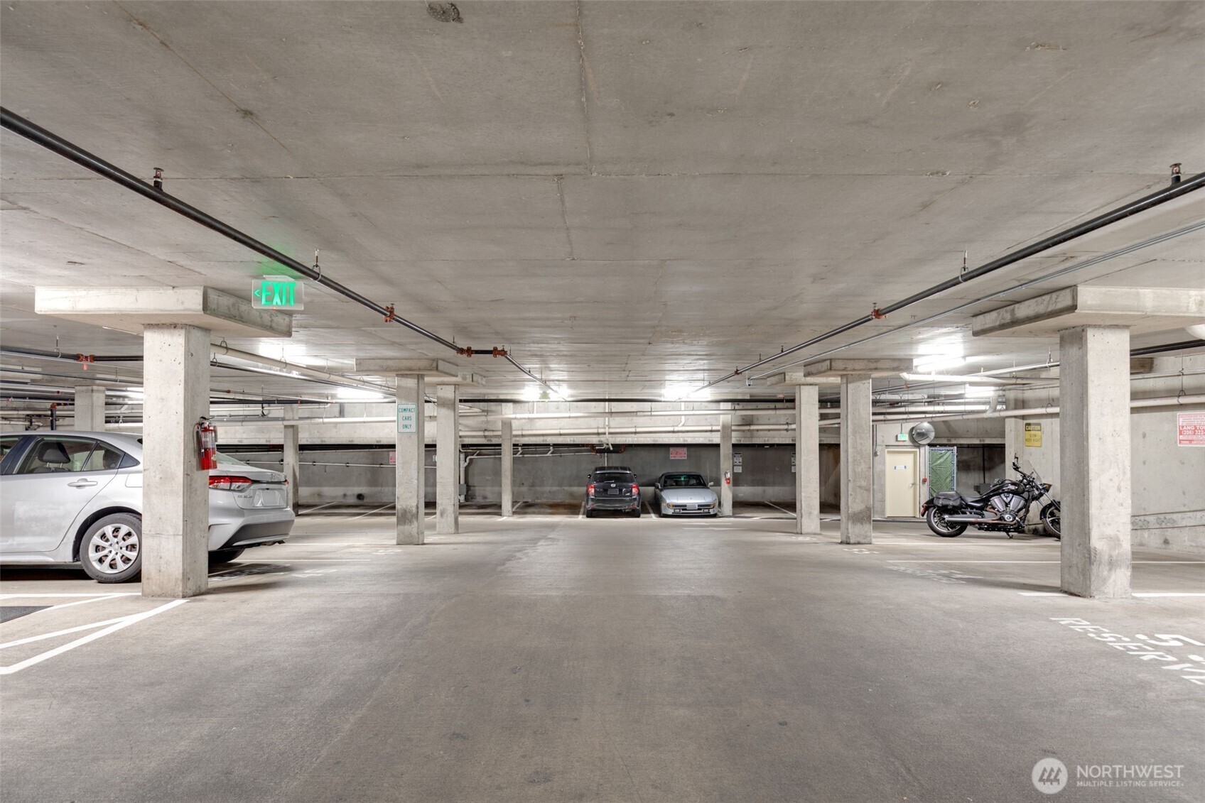425 Vine St 721 Property Photo 16