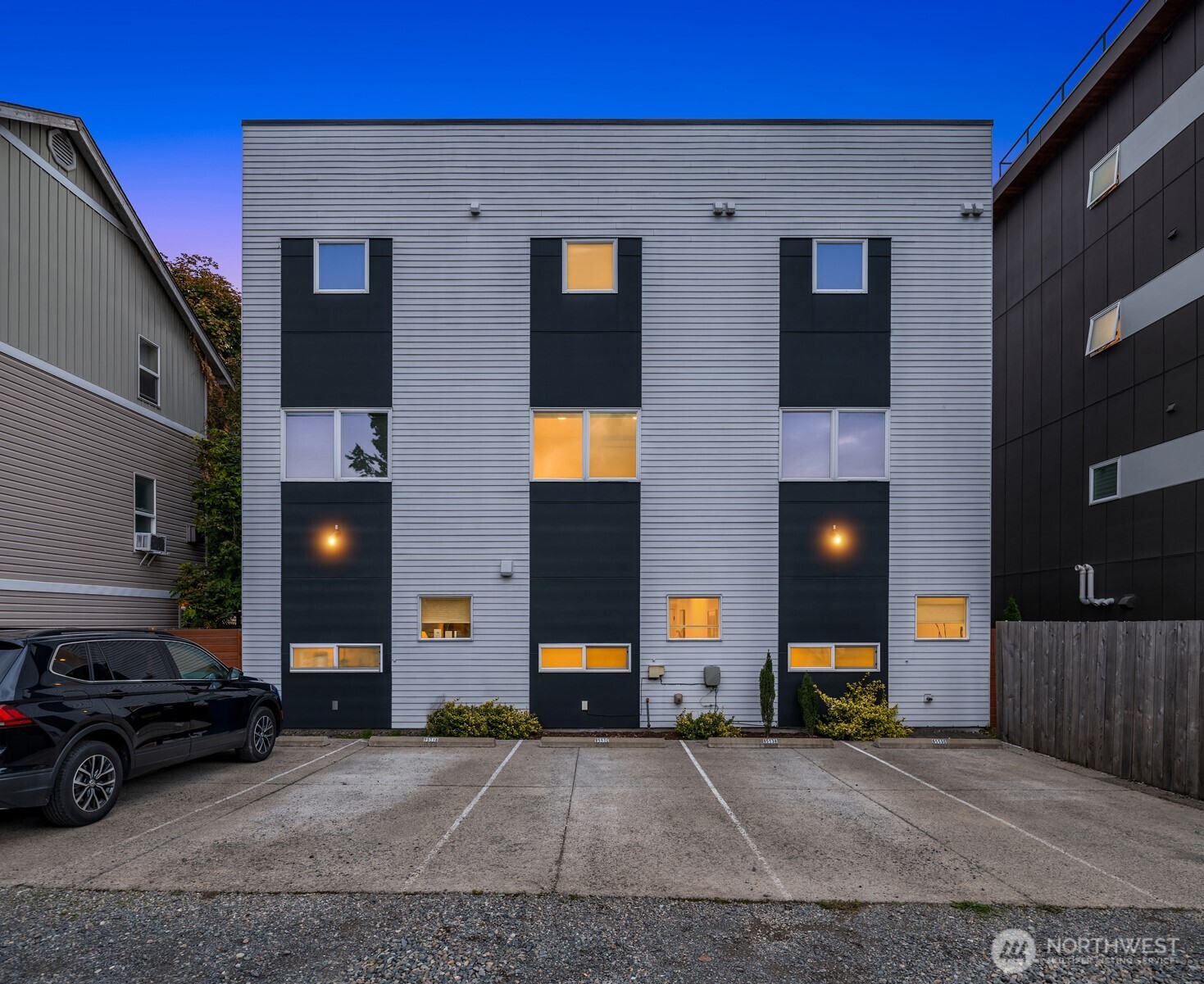 9553 Ashworth Avenue B Property Photo 20