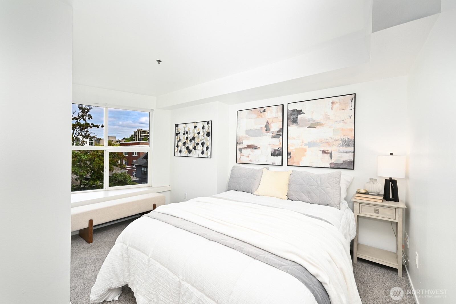 530 Melrose Avenue 605 Property Photo 17