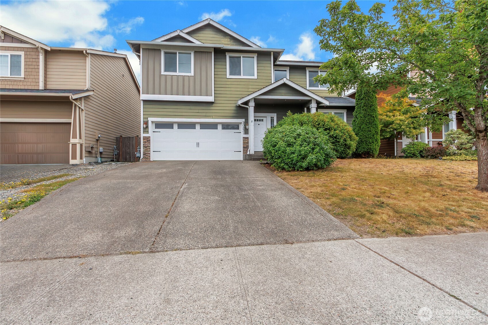 20231 40th Avenue Property Photo 1