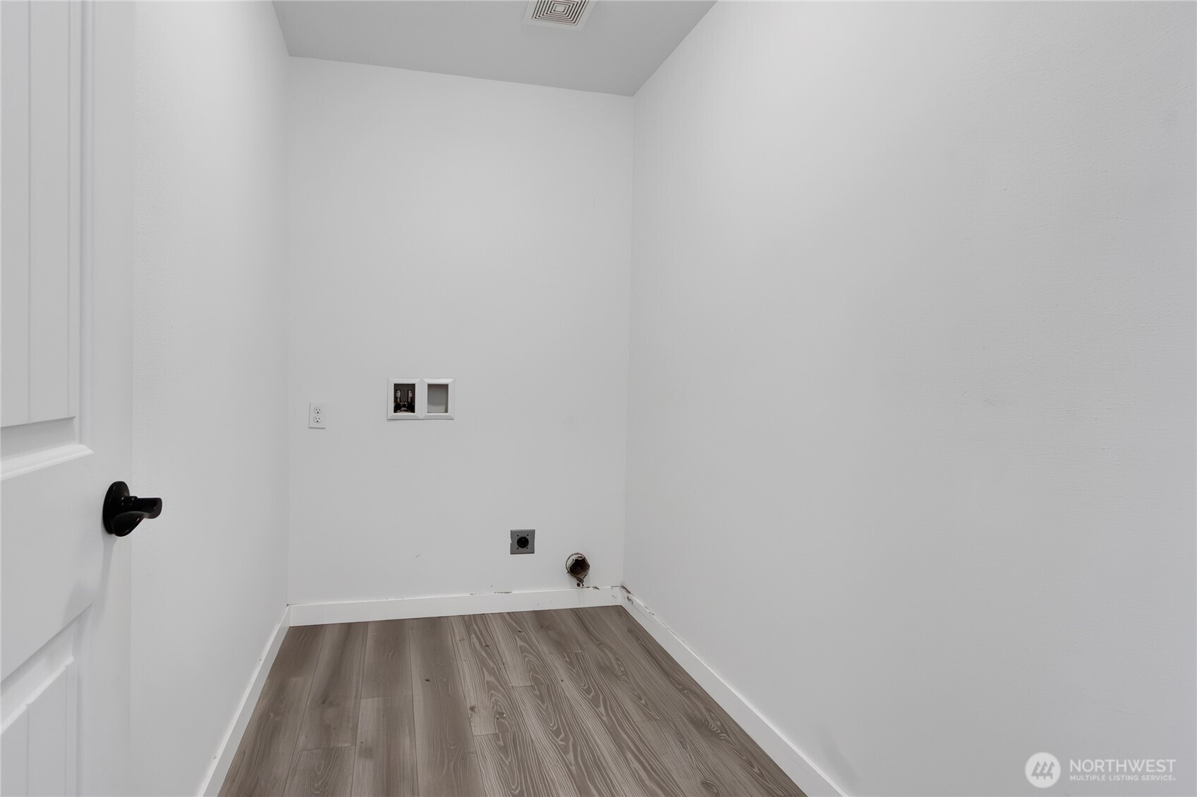 20231 40th Avenue Property Photo 16