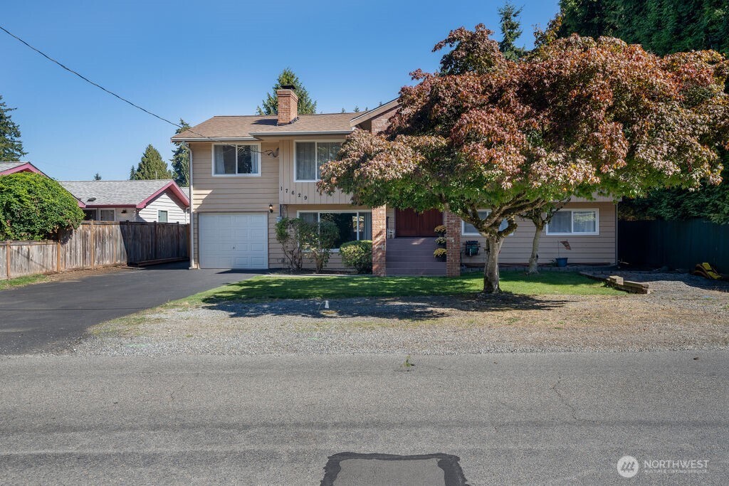 17629 72nd Avenue Property Photo 2