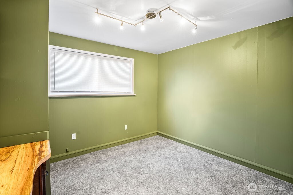 17629 72nd Avenue Property Photo 16
