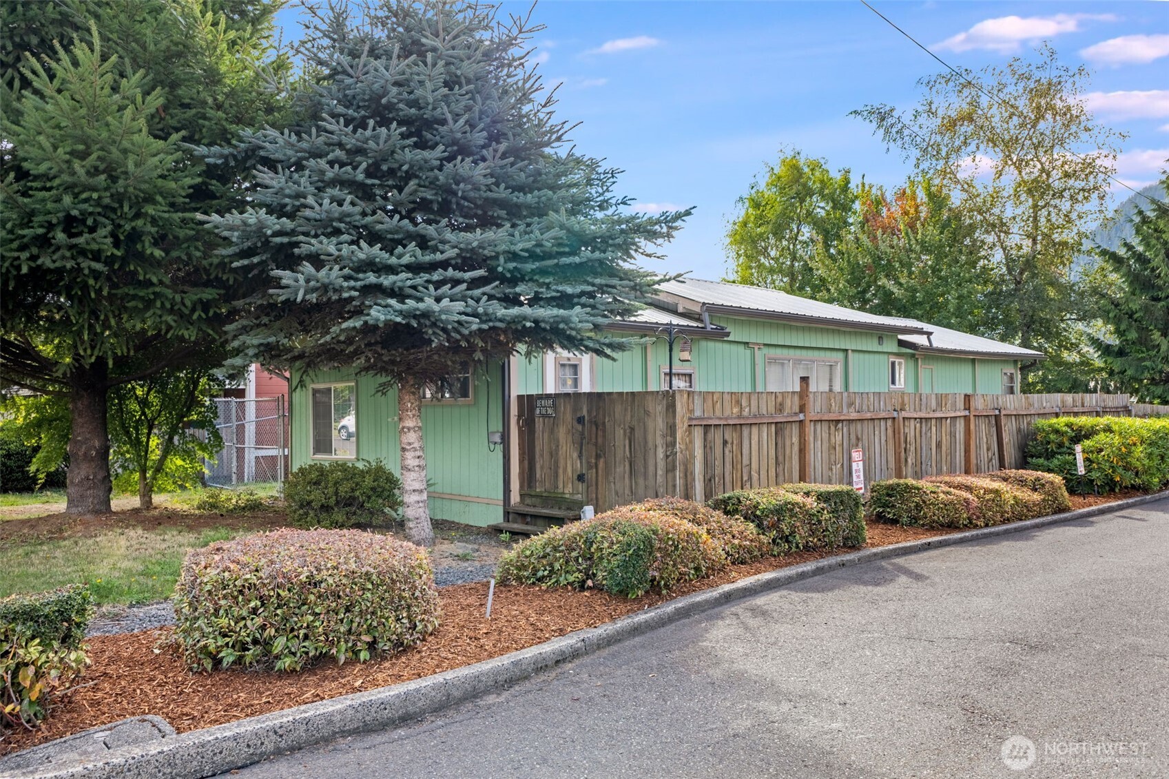 173 Division Avenue Property Photo 1