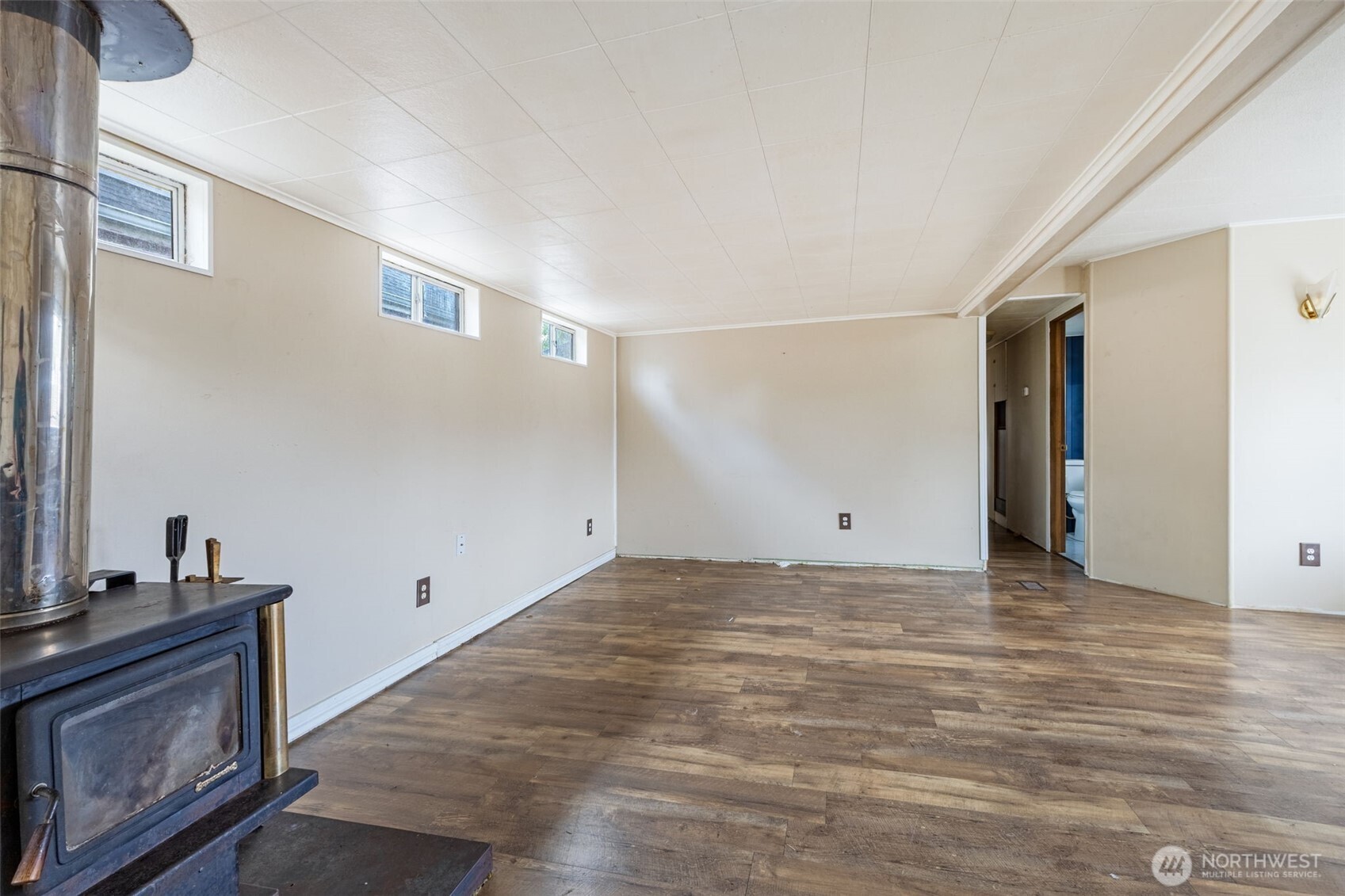 173 Division Avenue Property Photo 5