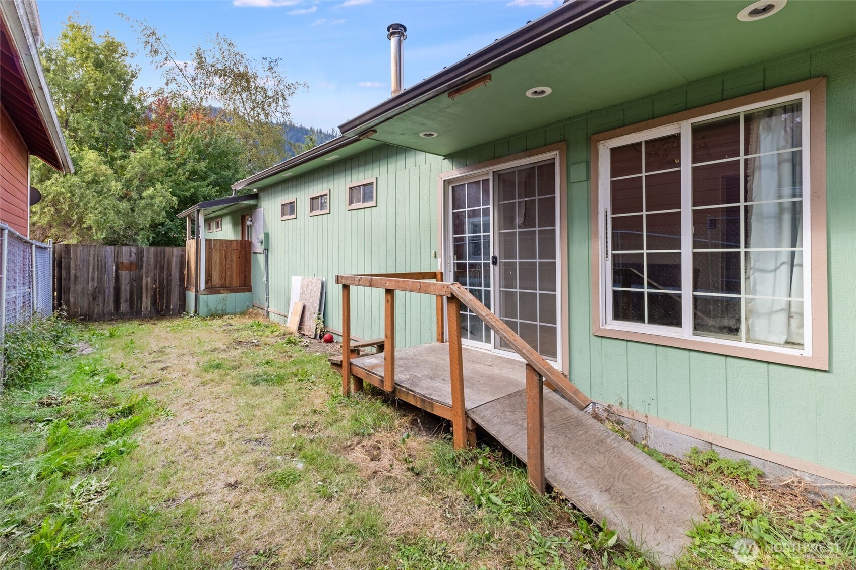 173 Division Avenue Property Photo 27
