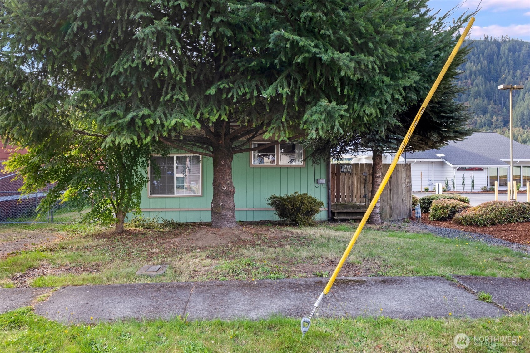 173 Division Avenue Property Photo 29