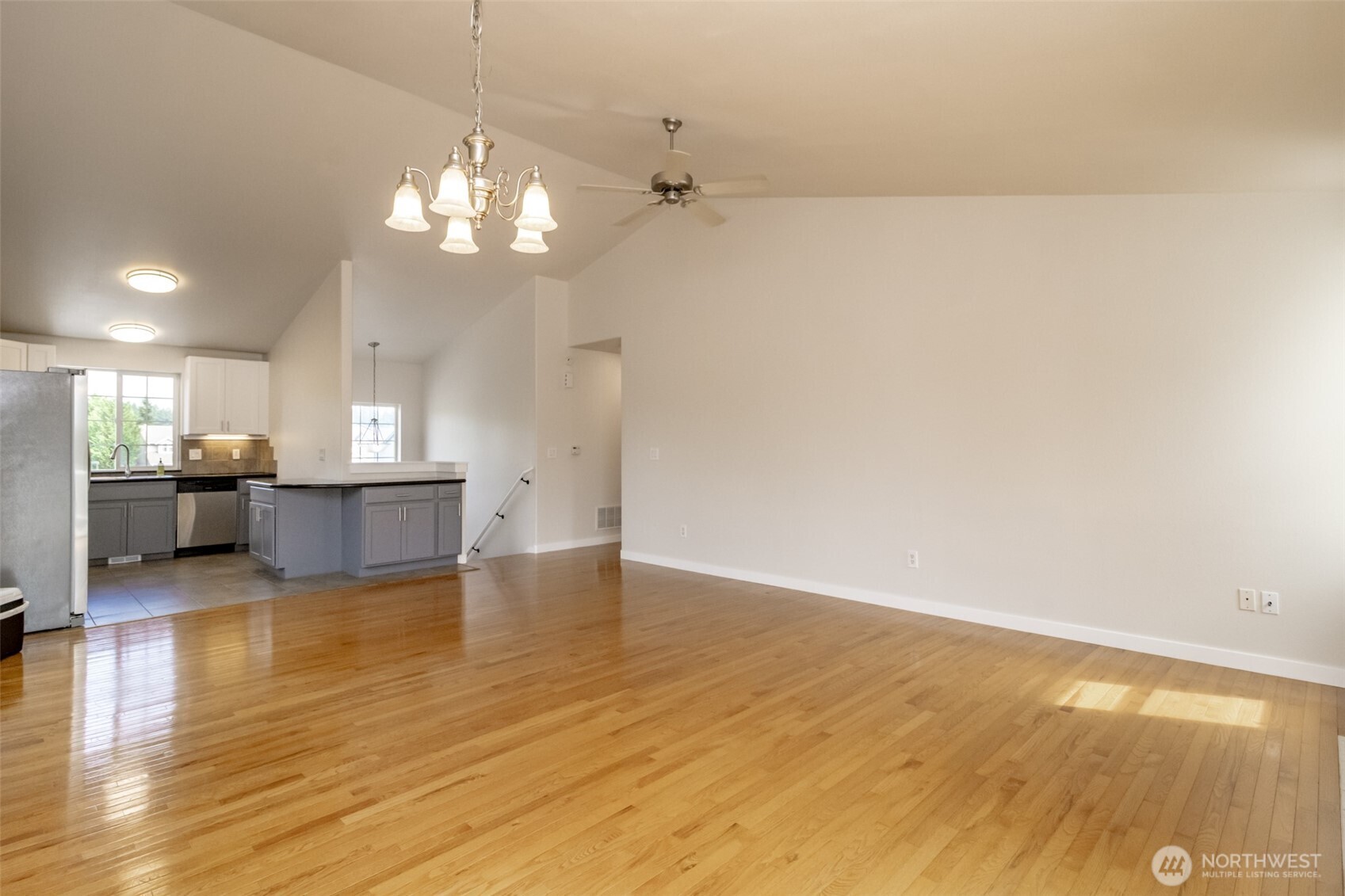 7804 207th Street Property Photo 6