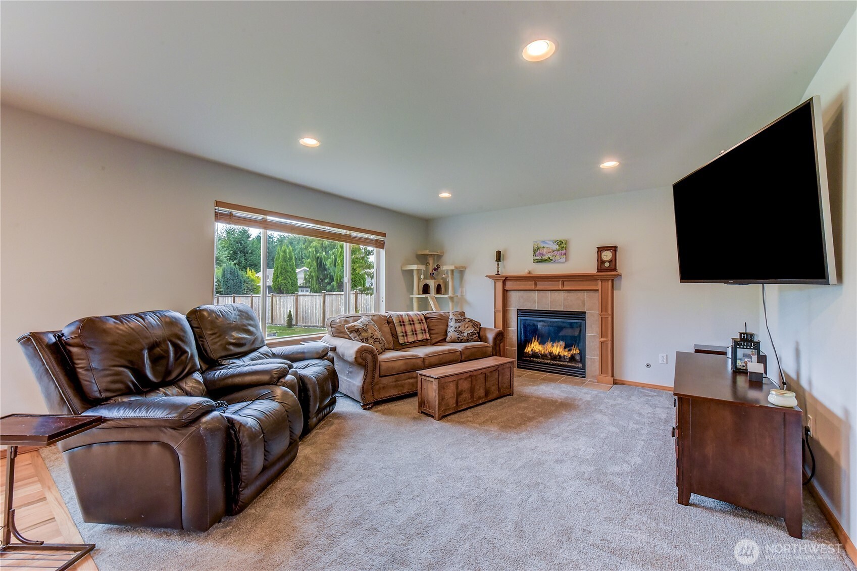806 Darwins Way Property Photo 13