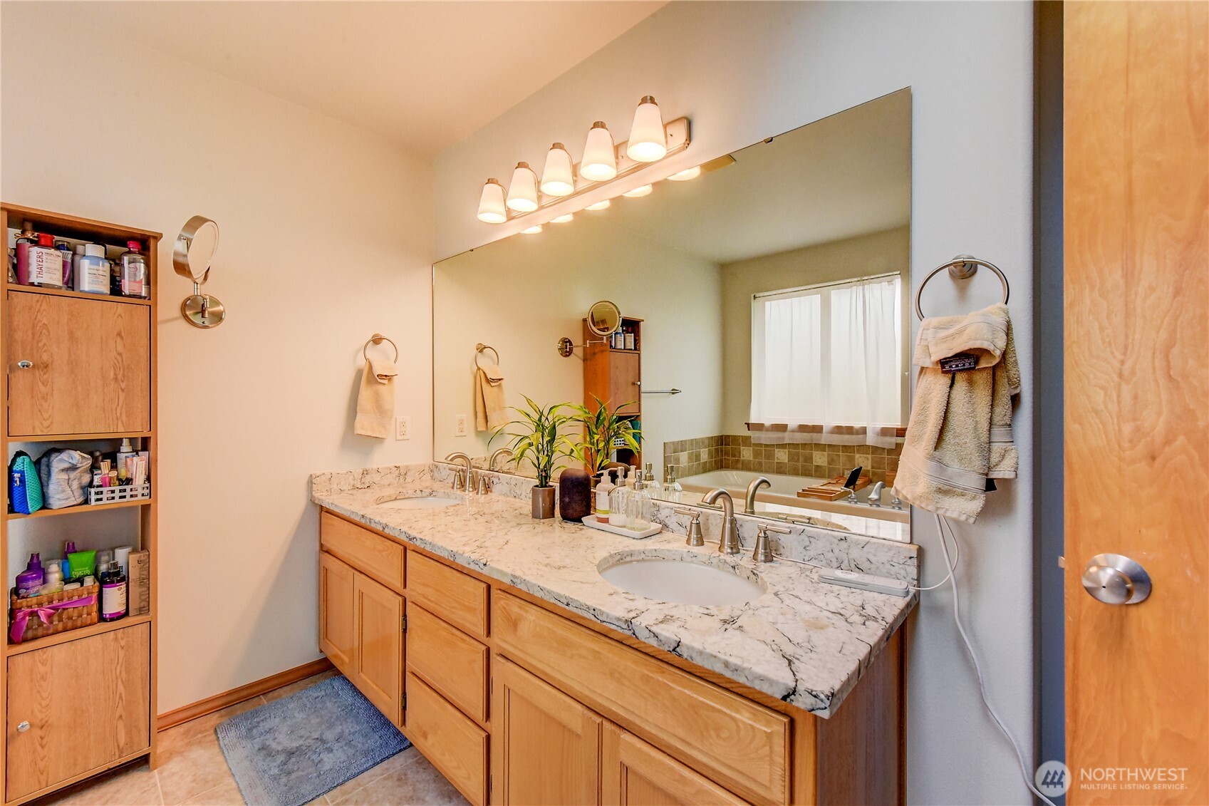 806 Darwins Way Property Photo 22