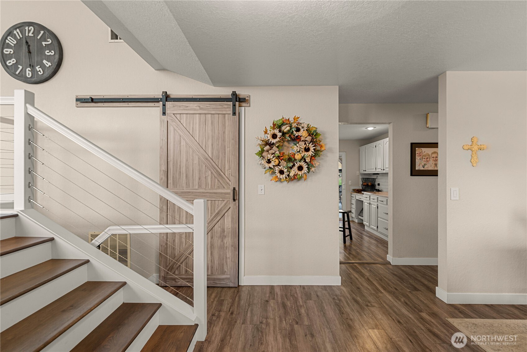 1920 Emerald Place Property Photo 6