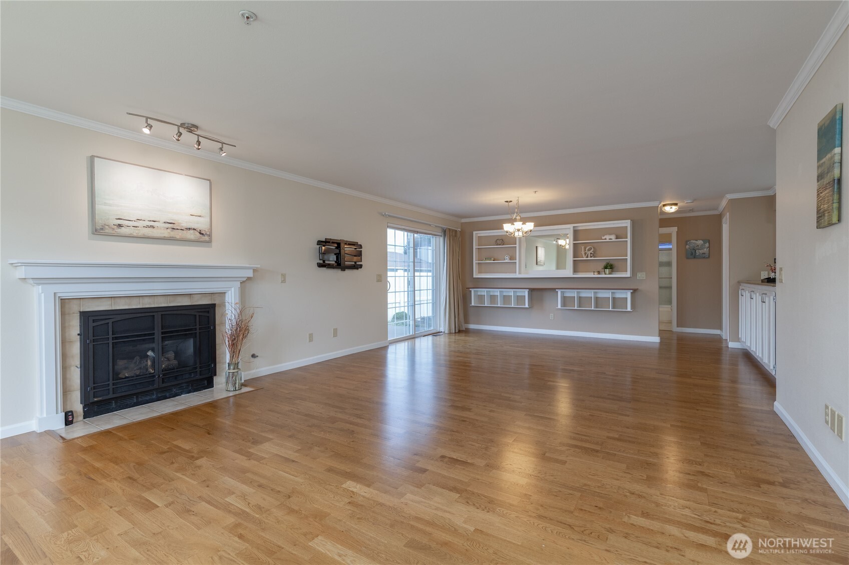 1811 F Street 14 Property Photo 2