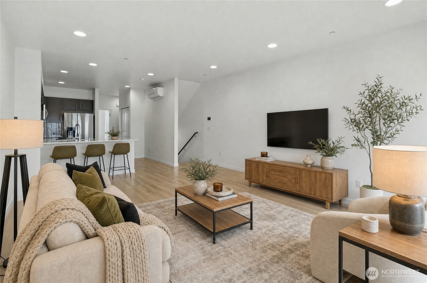 15113 40th Avenue C6 Property Photo 6