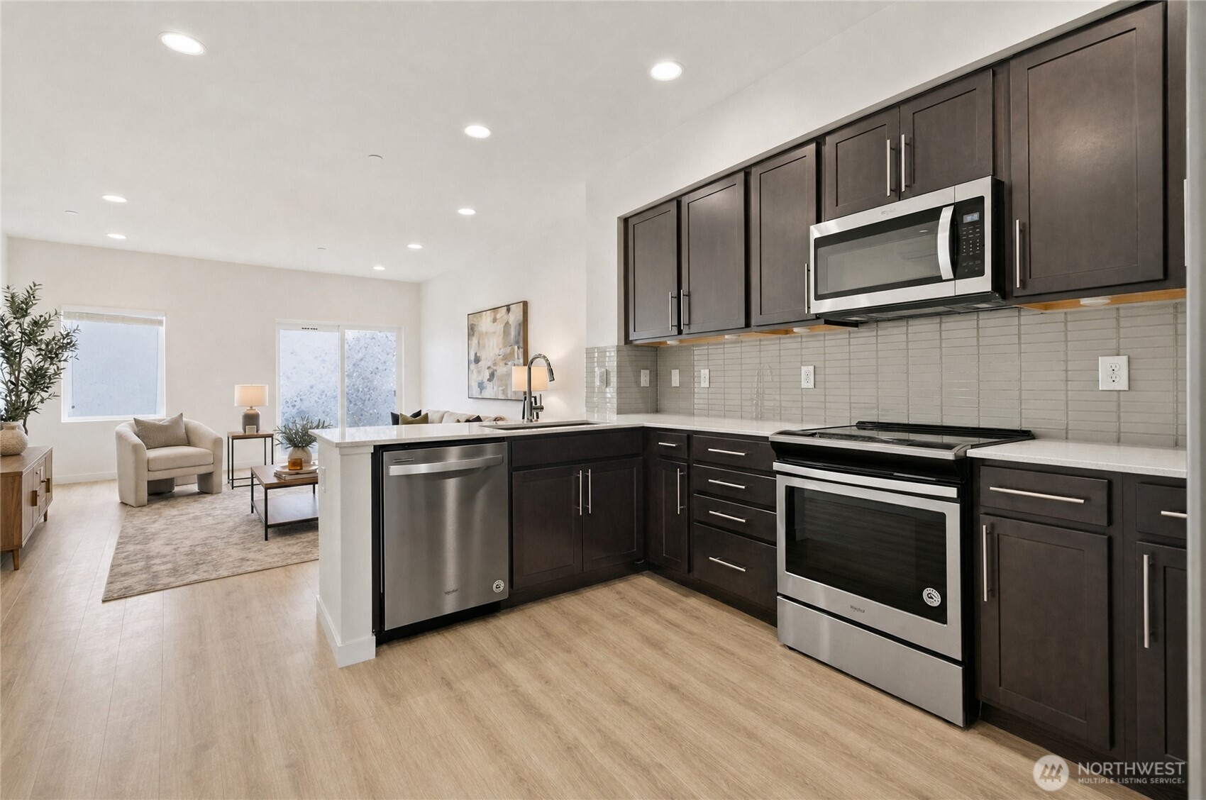 15113 40th Avenue C6 Property Photo 11