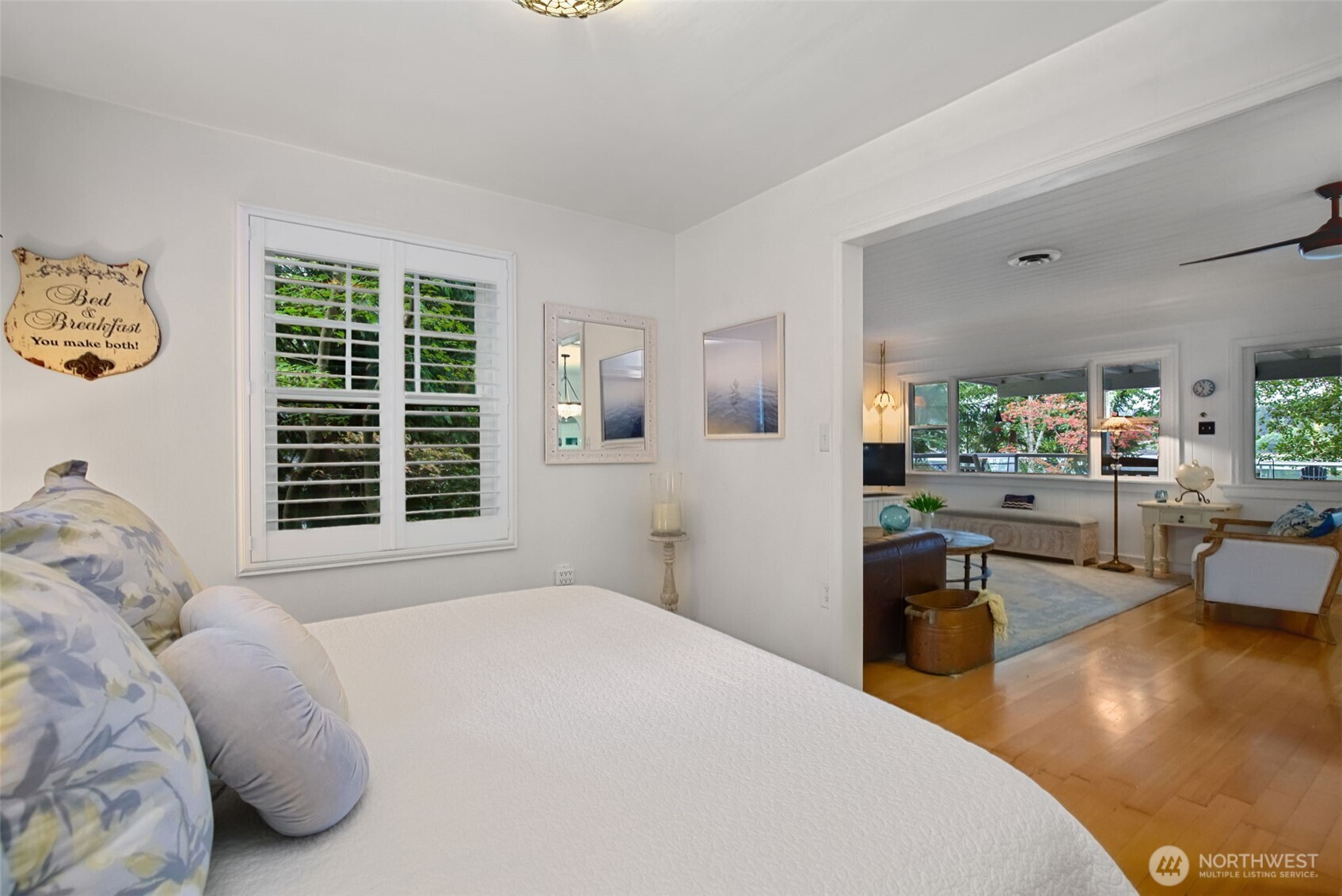 2775 Marine Drive Property Photo 8