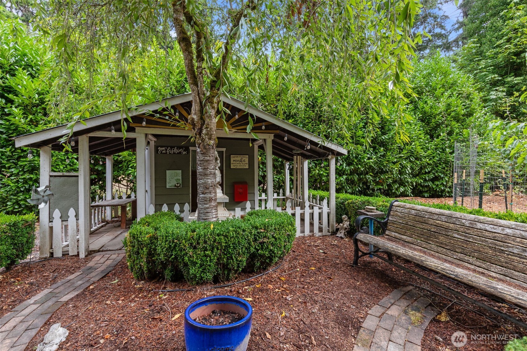 2775 Marine Drive Property Photo 22