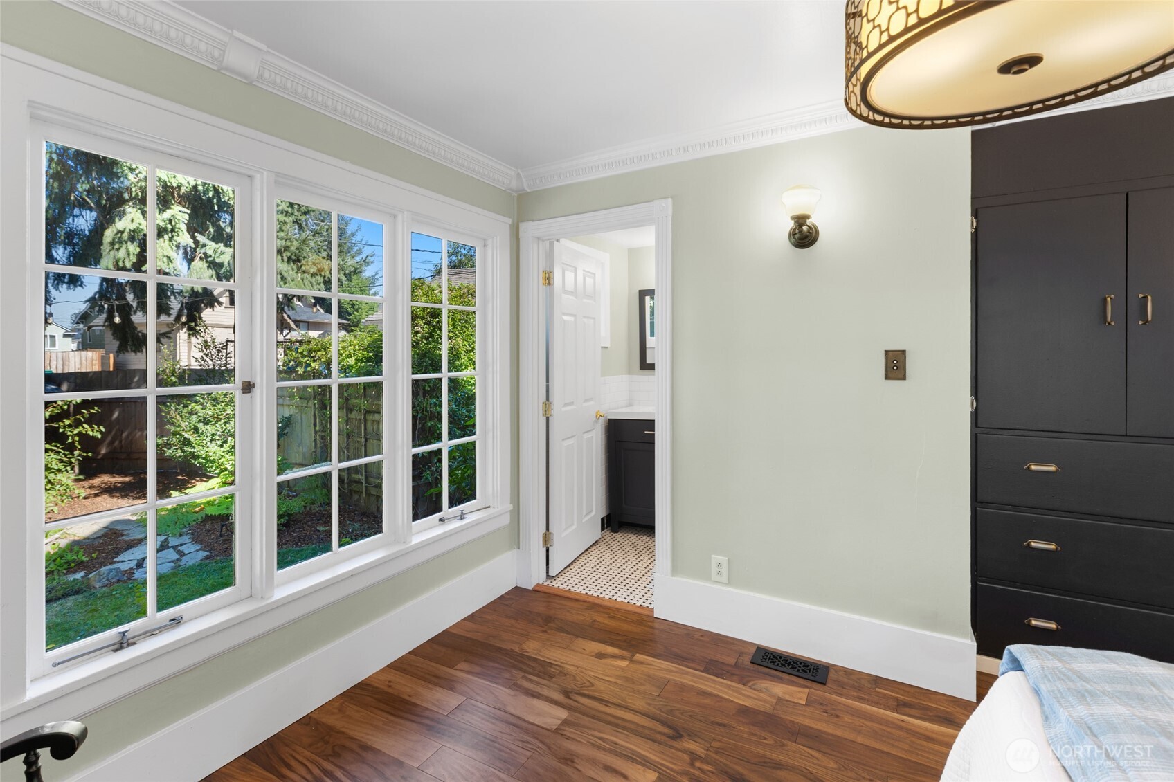 1912 Gregory Way Property Photo 17