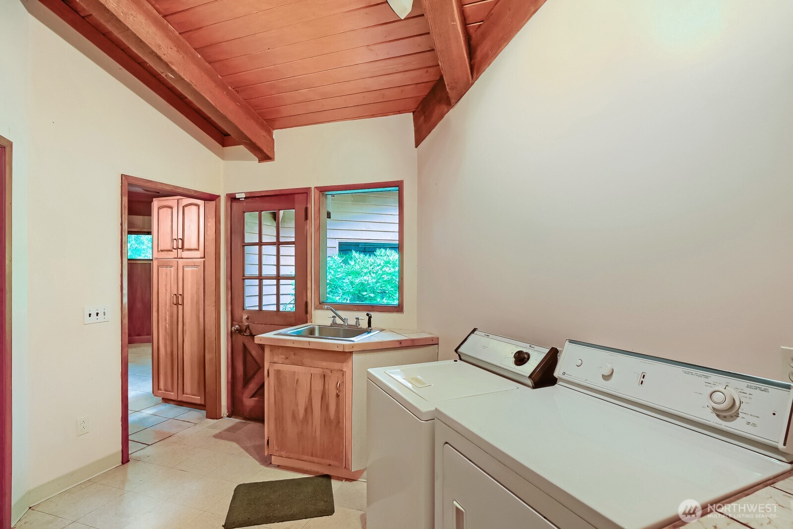 23313 Wachusett Road Property Photo 11