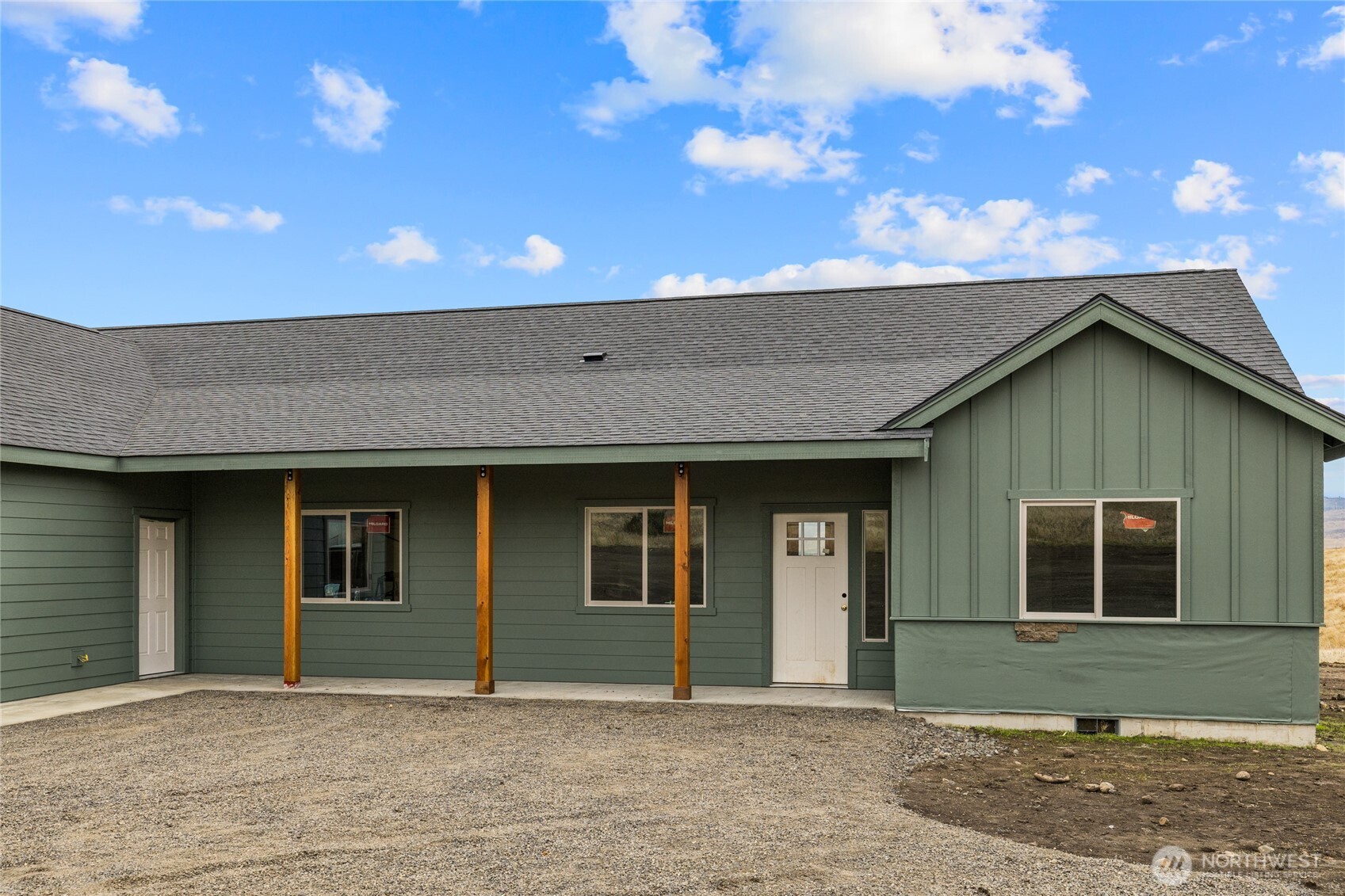 1921 Deer Valley Drive Property Photo 4